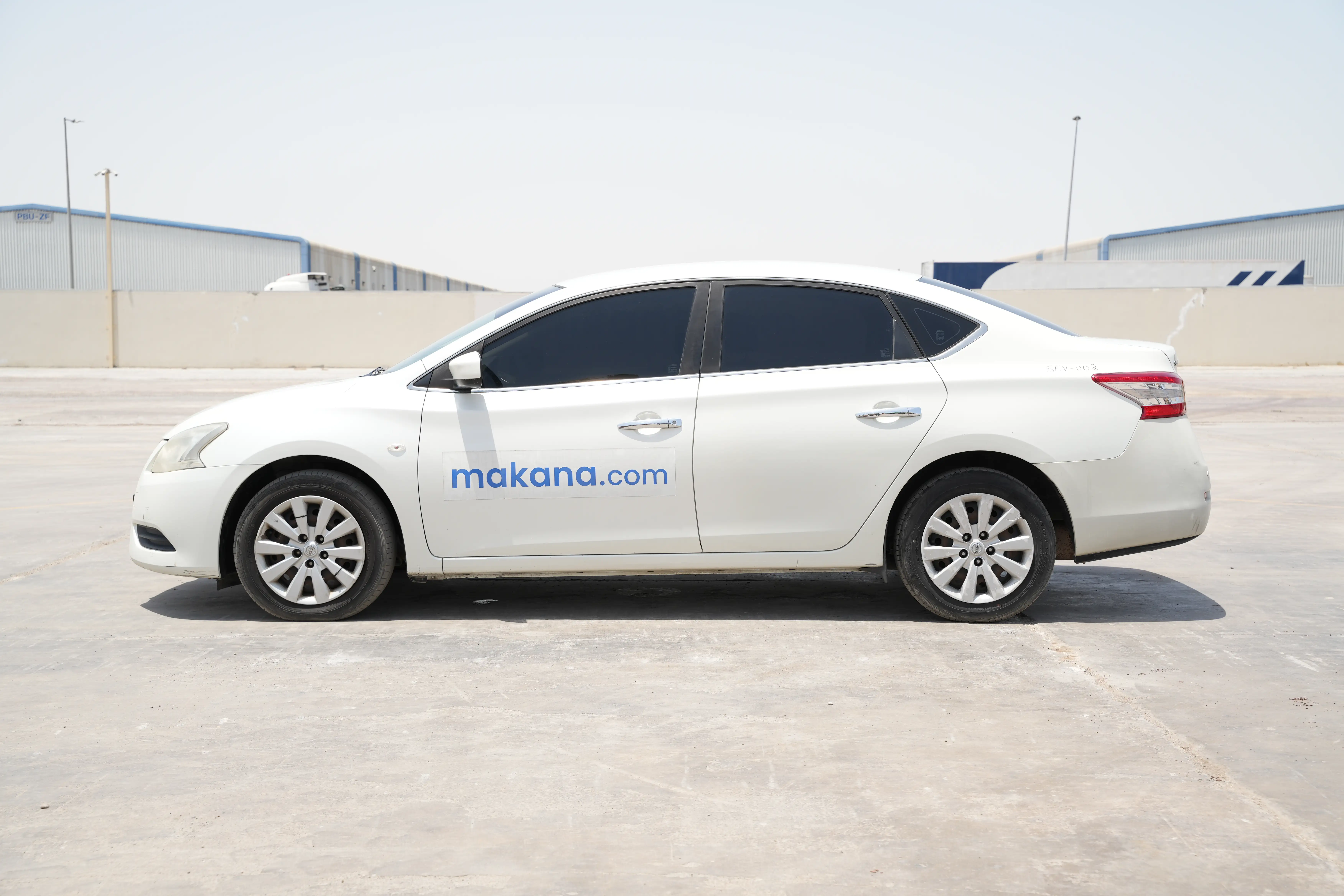 Product-Nissan Sentra 4-door sedan-exterior