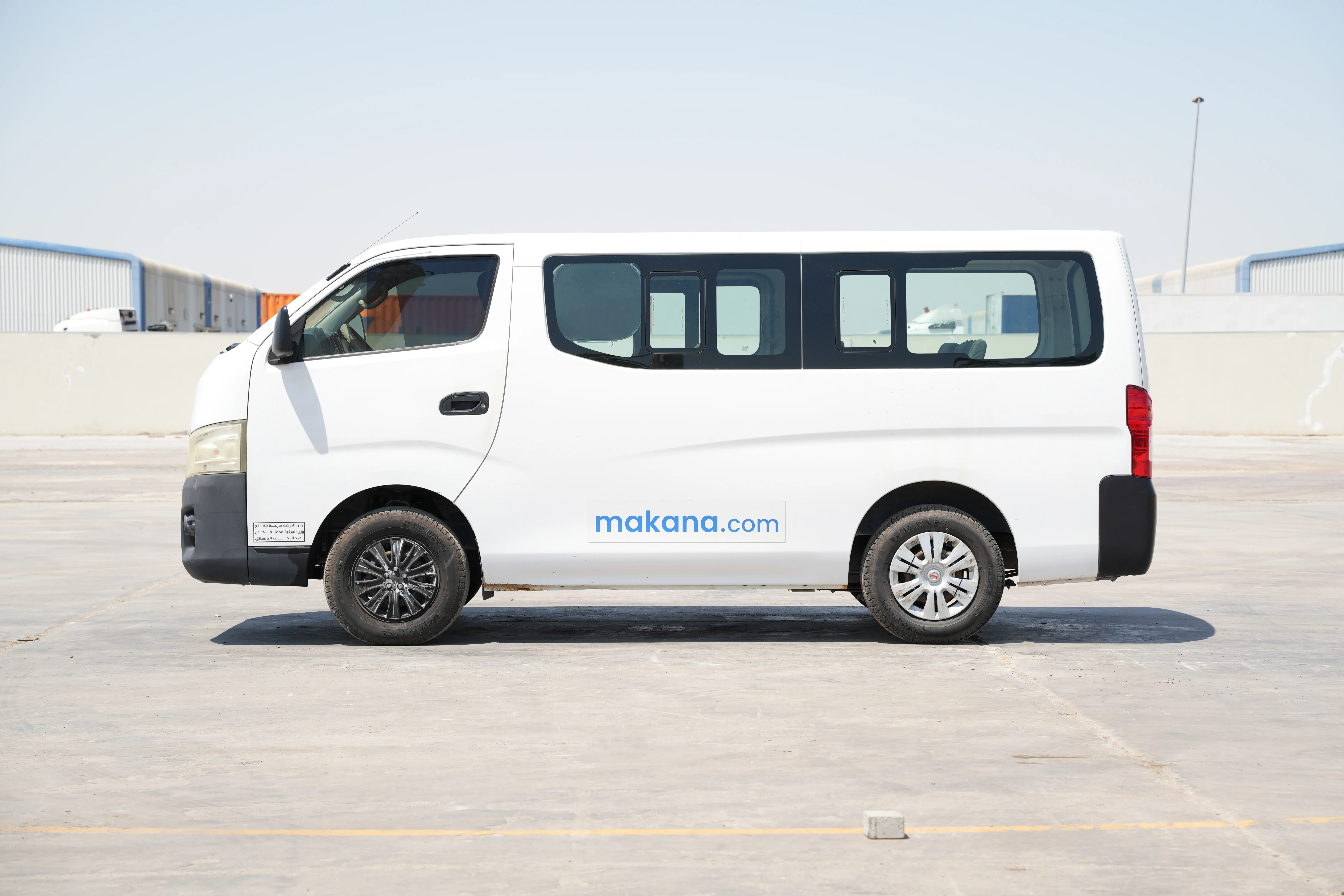 Product-Nissan Urvan 9-seater passenger van-exterior