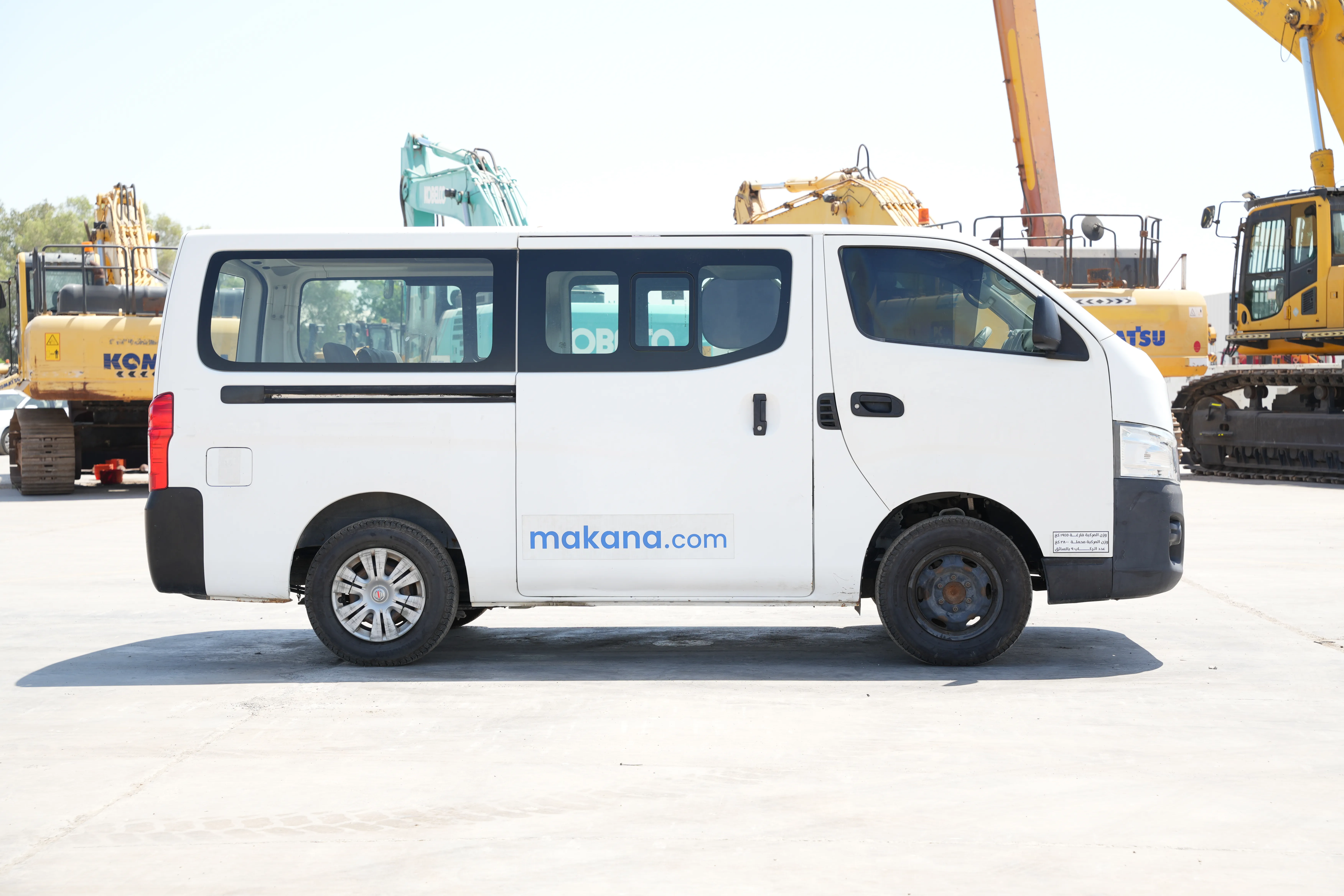 Product-Nissan Urvan 9-seater passenger van-exterior
