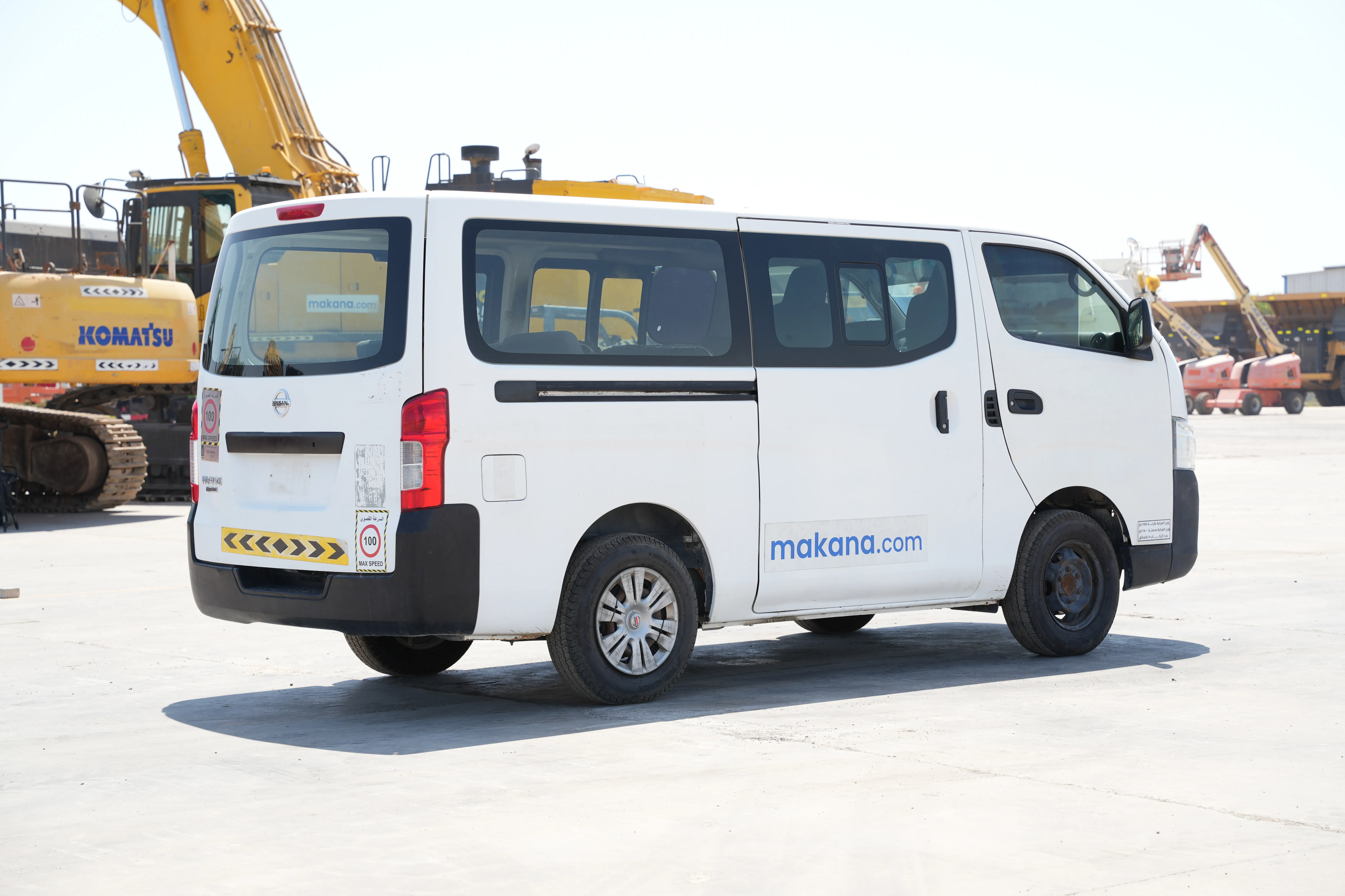 Product-Nissan Urvan 9-seater passenger van-exterior
