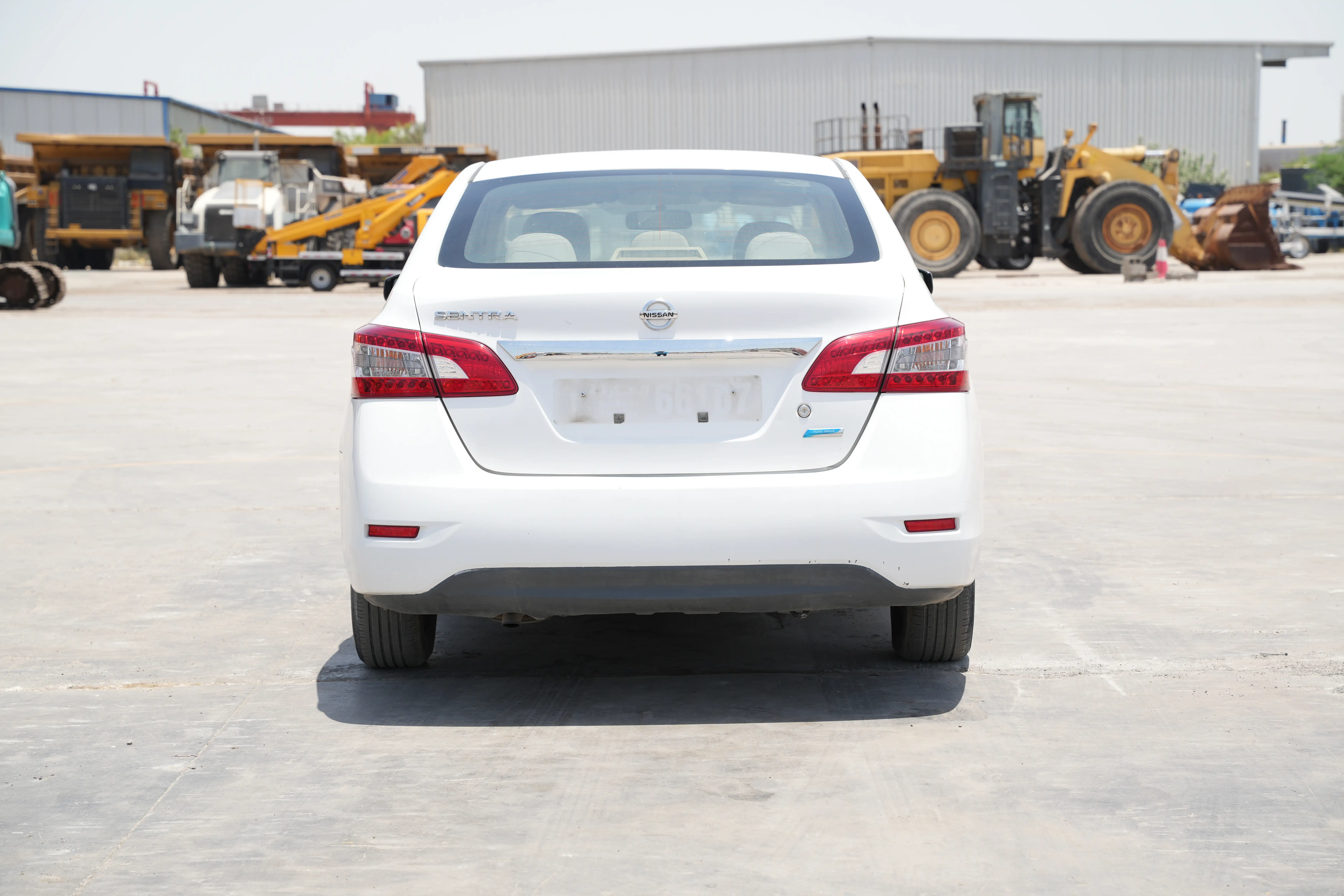 Product-Nissan Sentra 4-door sedan-exterior