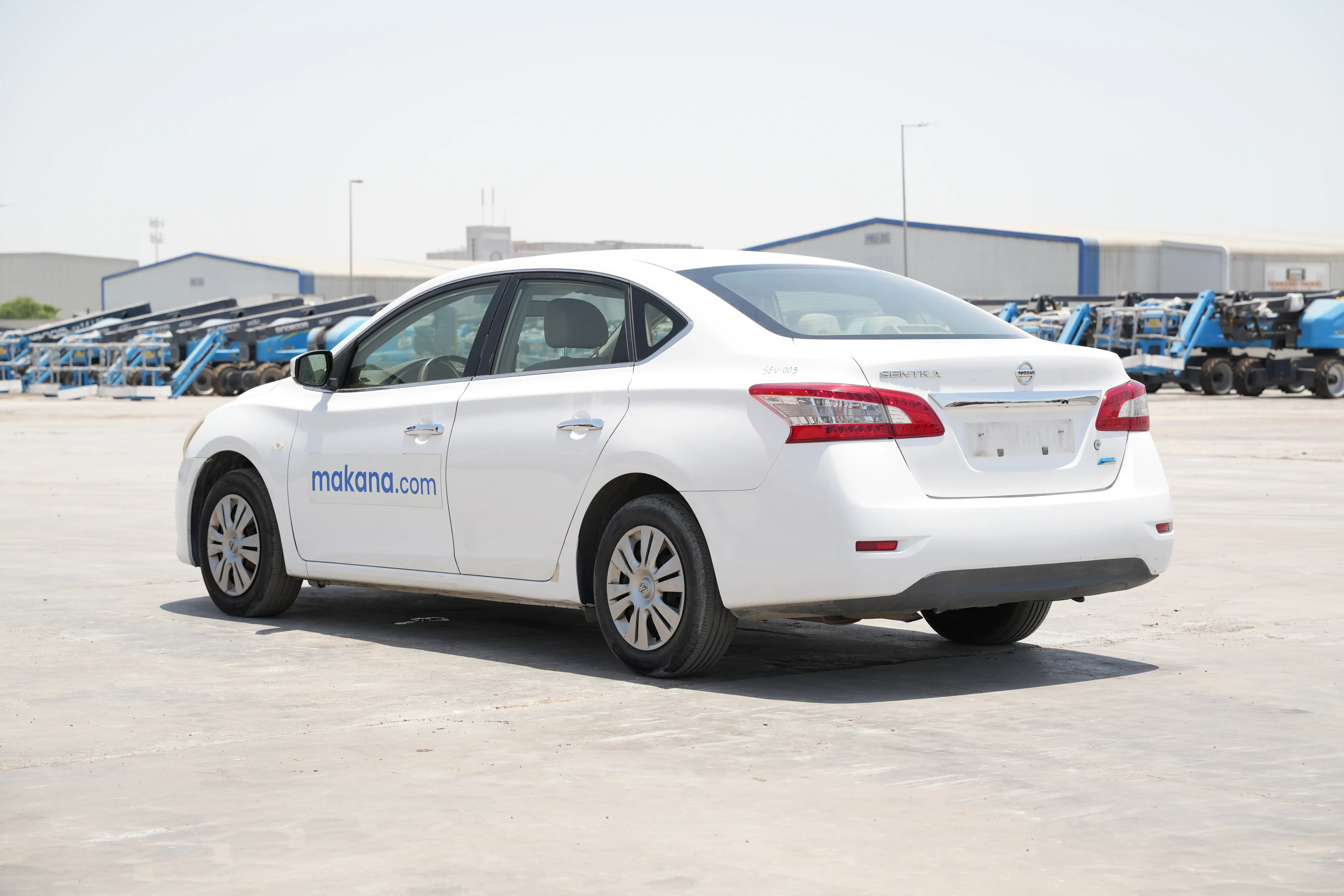 Product-Nissan Sentra 4-door sedan-exterior