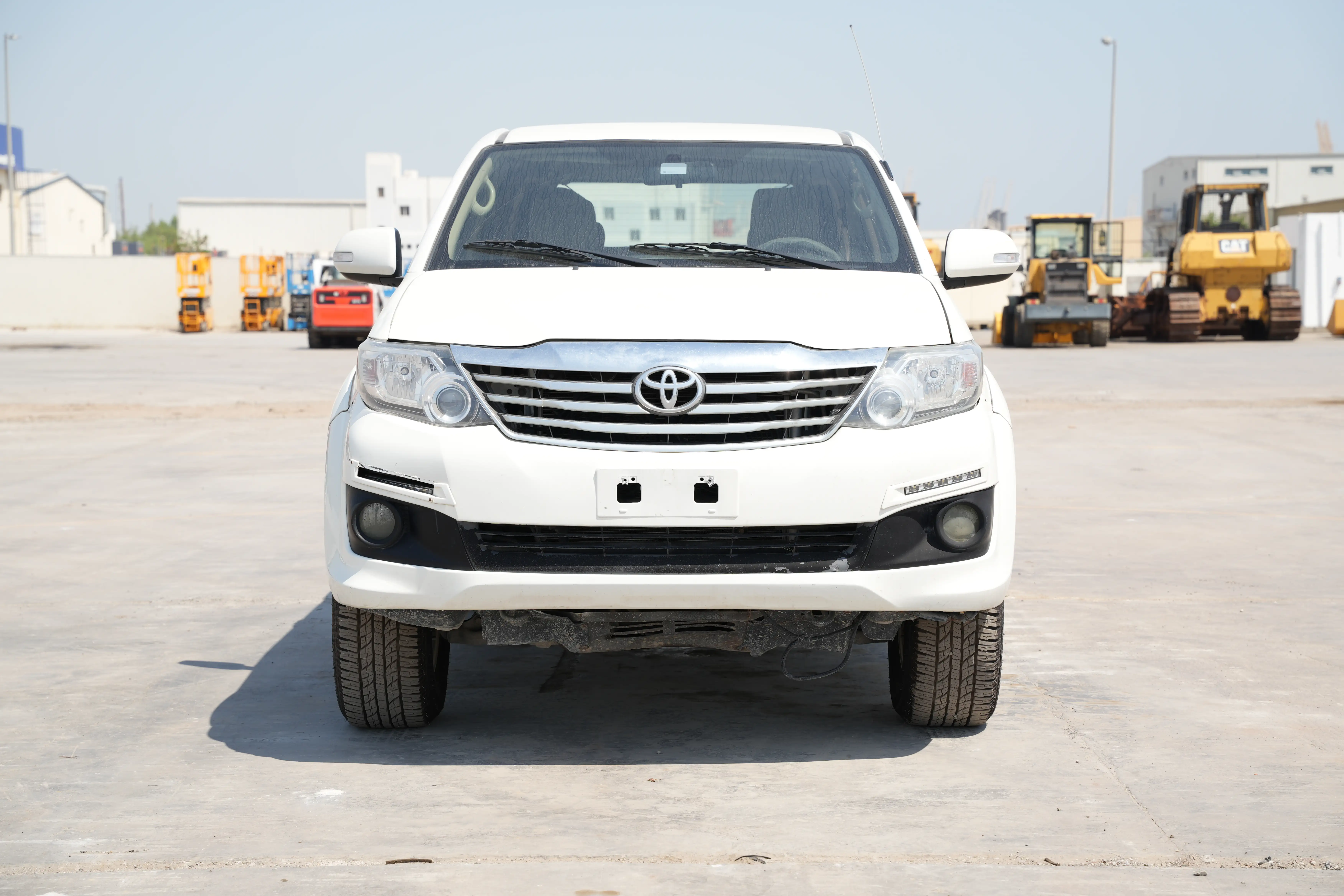 Product-Toyota Fortuner 4WD 7-seater SUV-exterior