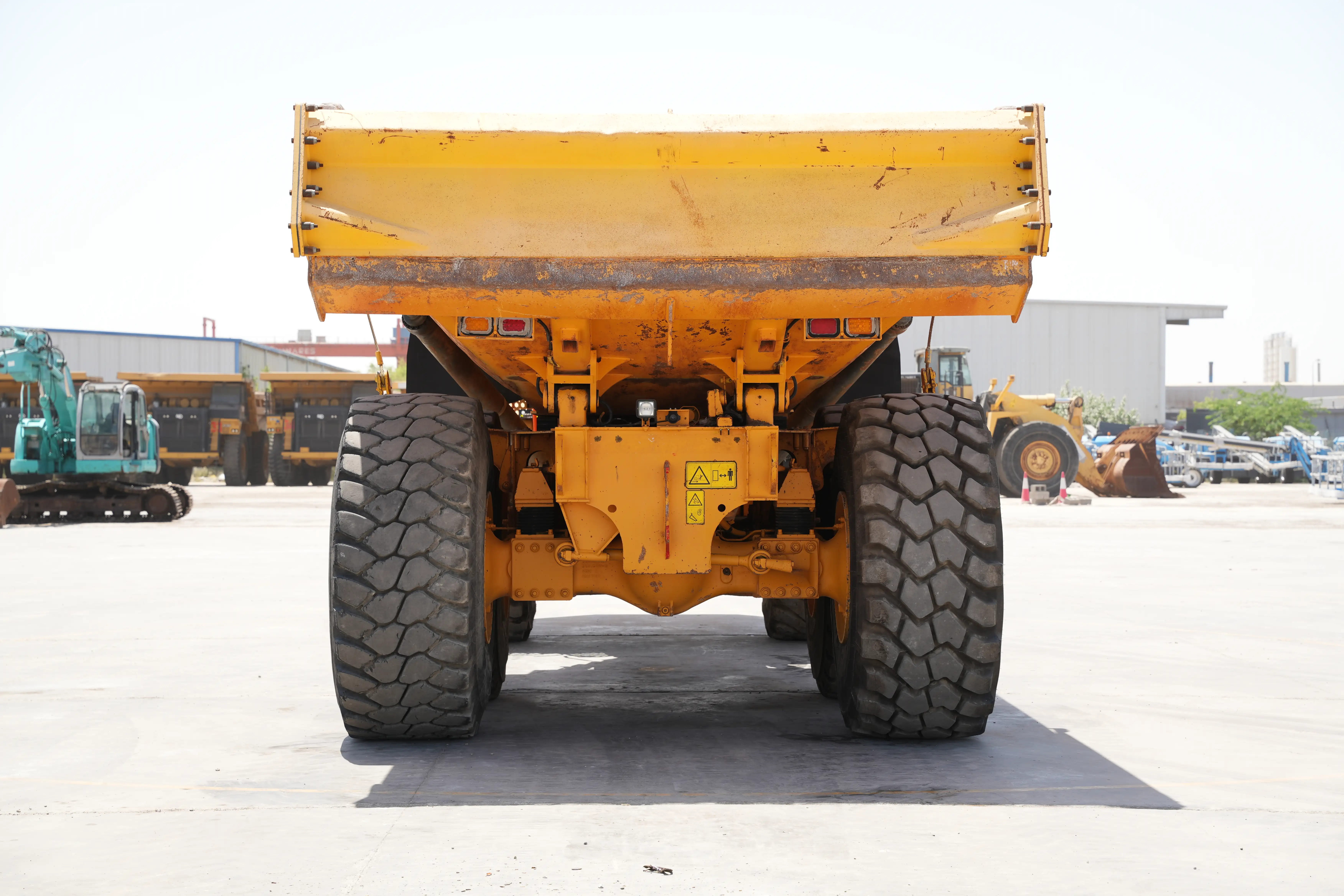 Product-Volvo A40G articulated dump truck-exterior