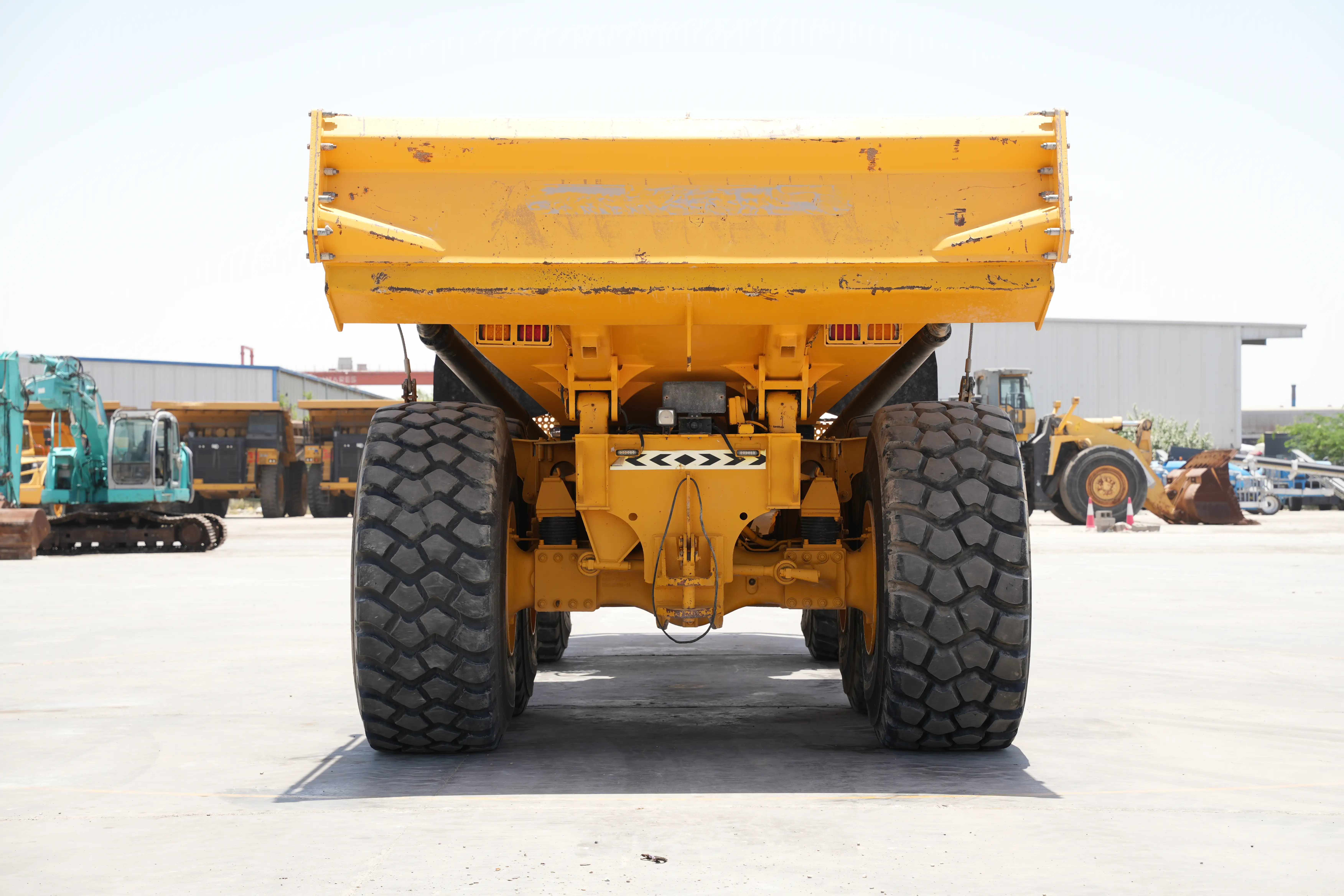 Product-Volvo A40G articulated dump truck-exterior