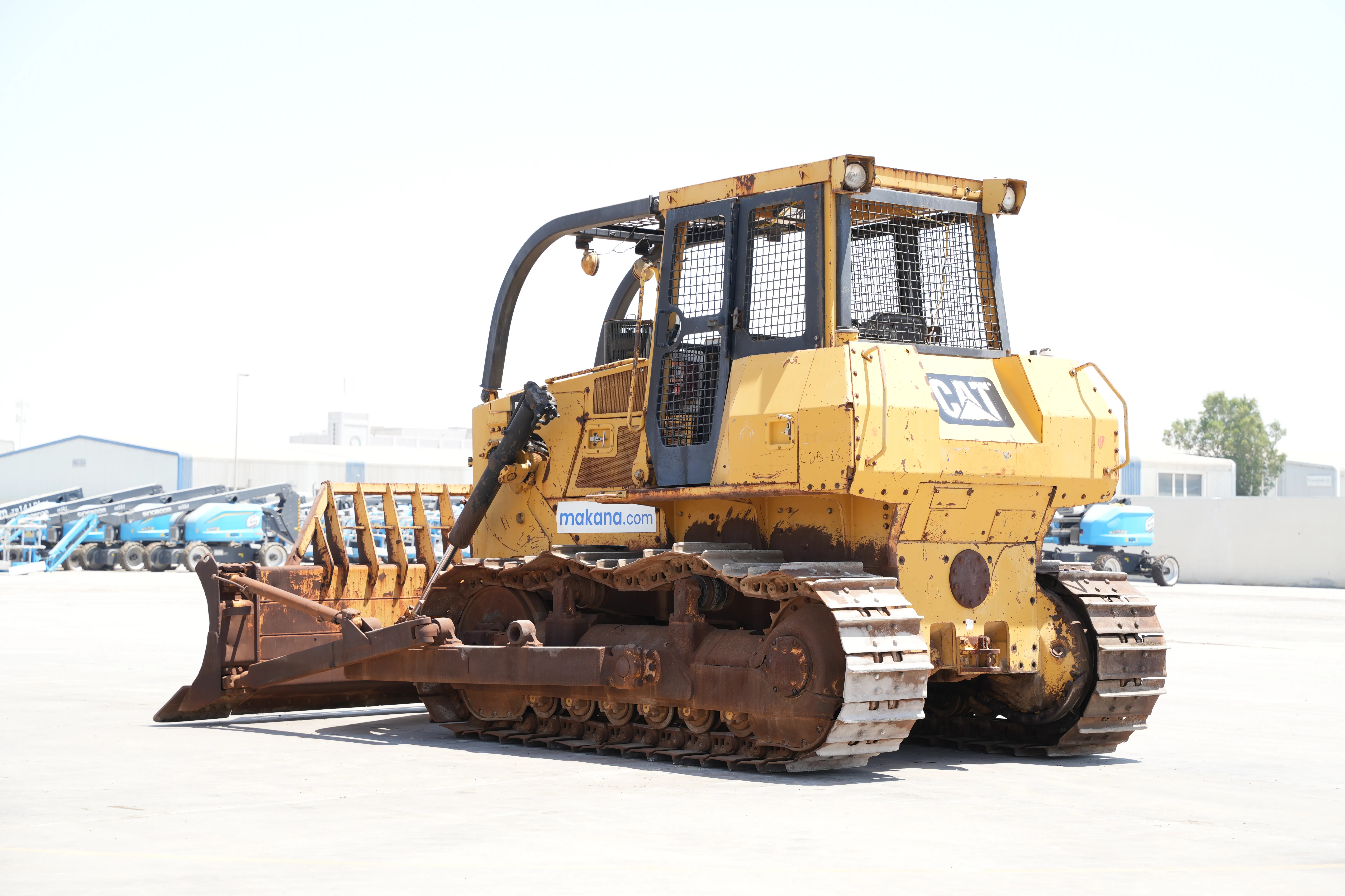 Product-Cat D7G Series 2 crawler dozer-exterior