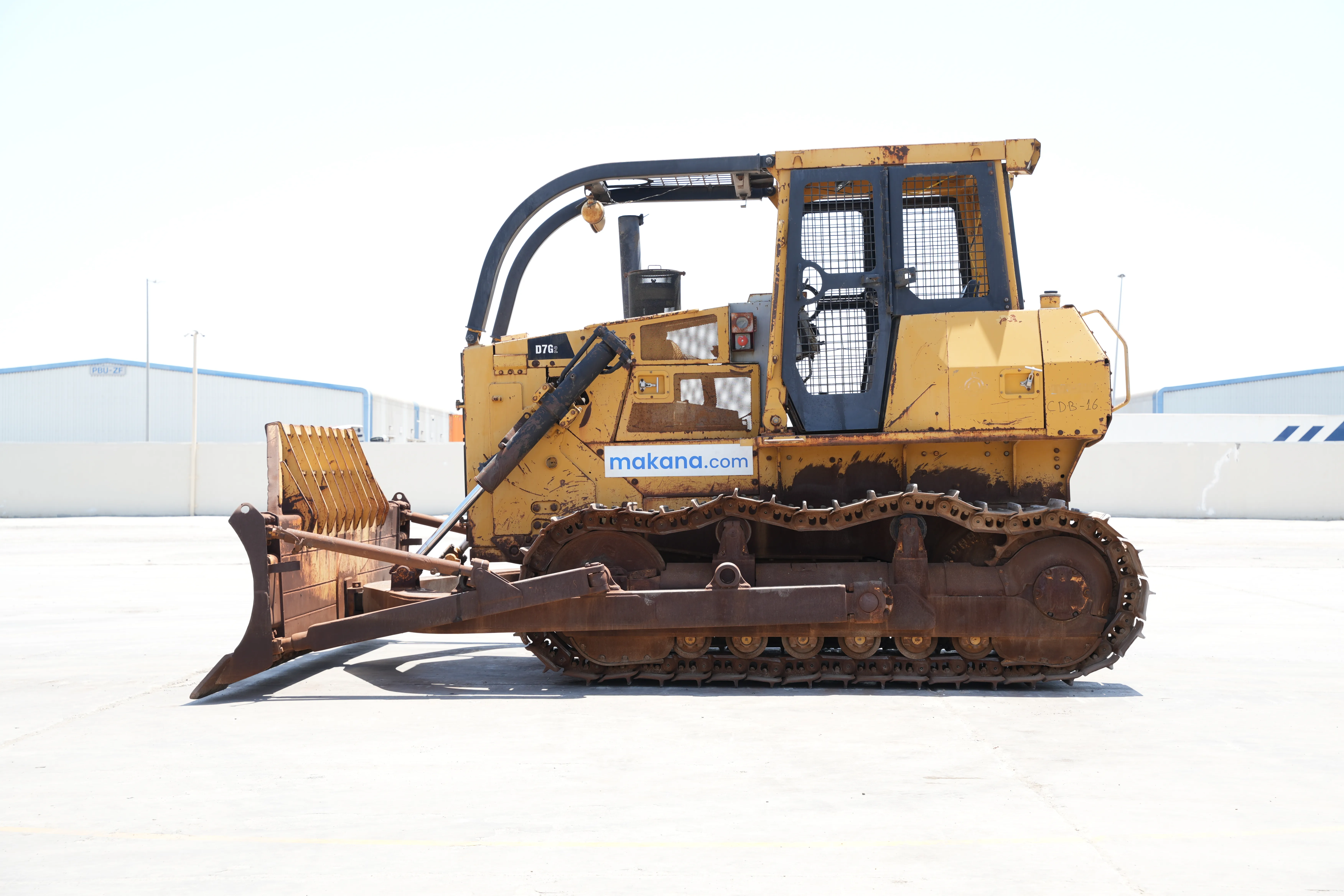 Product-Cat D7G Series 2 crawler dozer-exterior