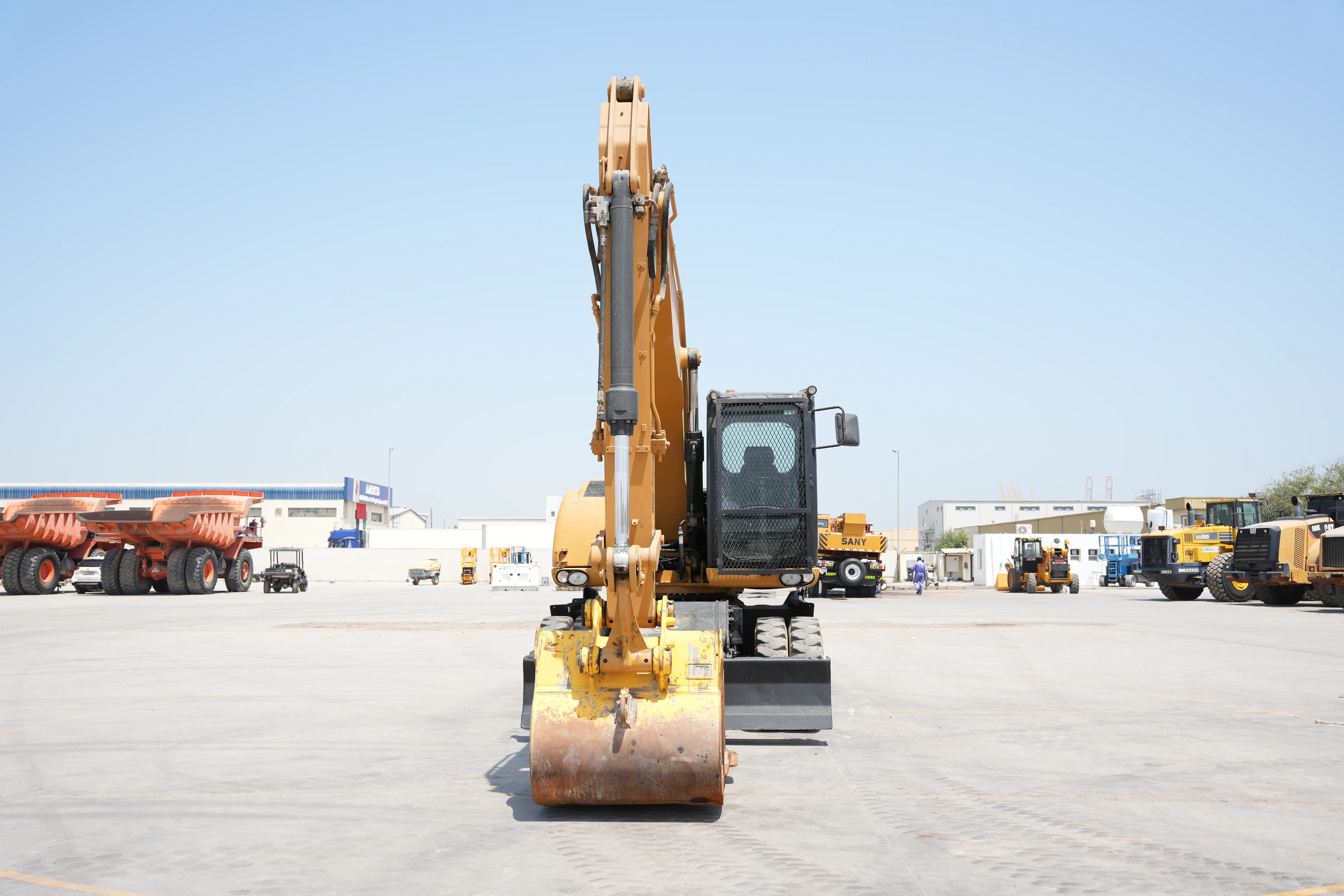 Product-Cat M318D wheel excavator-exterior