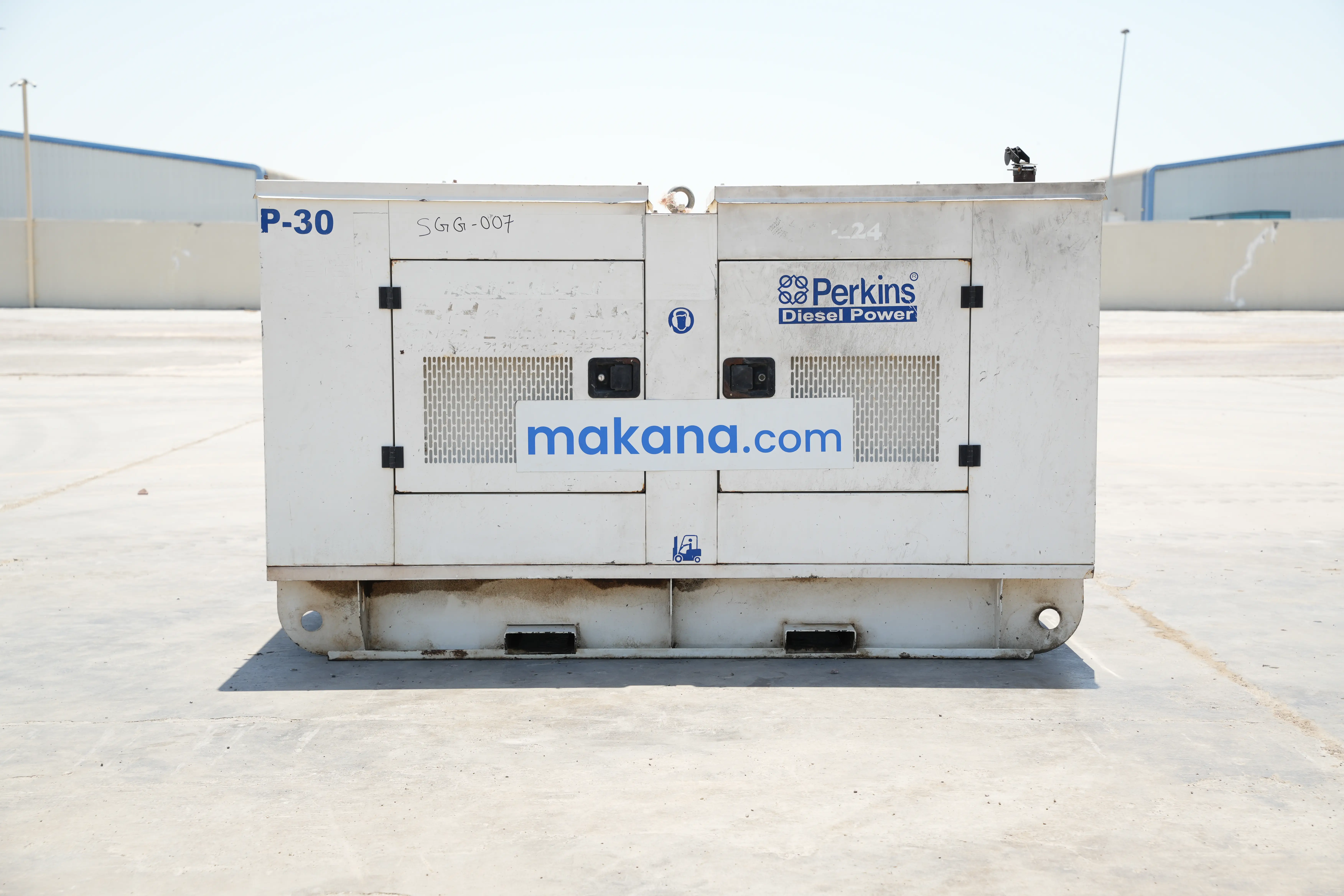 Product-Perkins 30 kVA stationary generator-exterior
