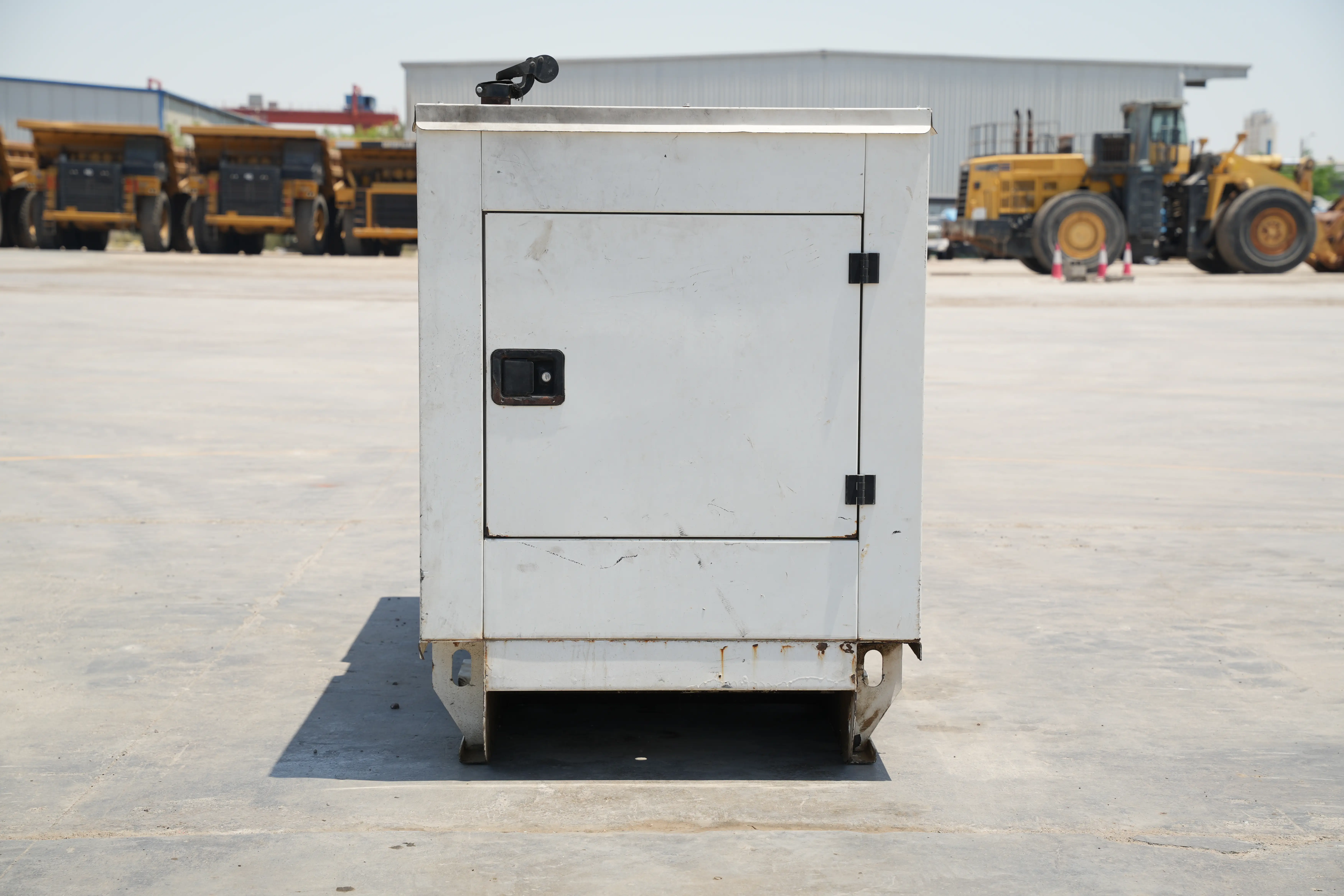 Product-Perkins 30 kVA stationary generator-exterior