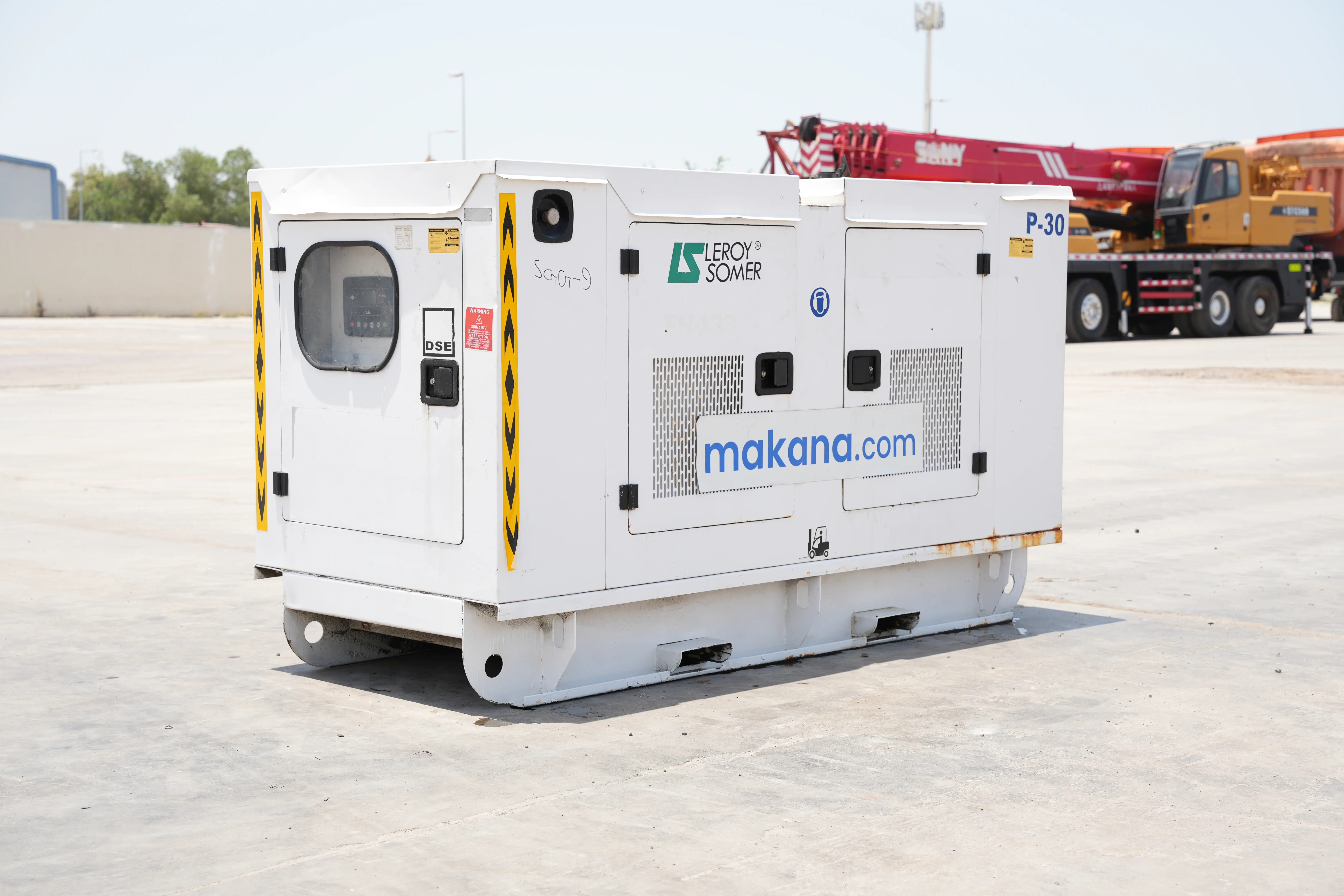 Product-Perkins 30 kVA stationary generator-exterior