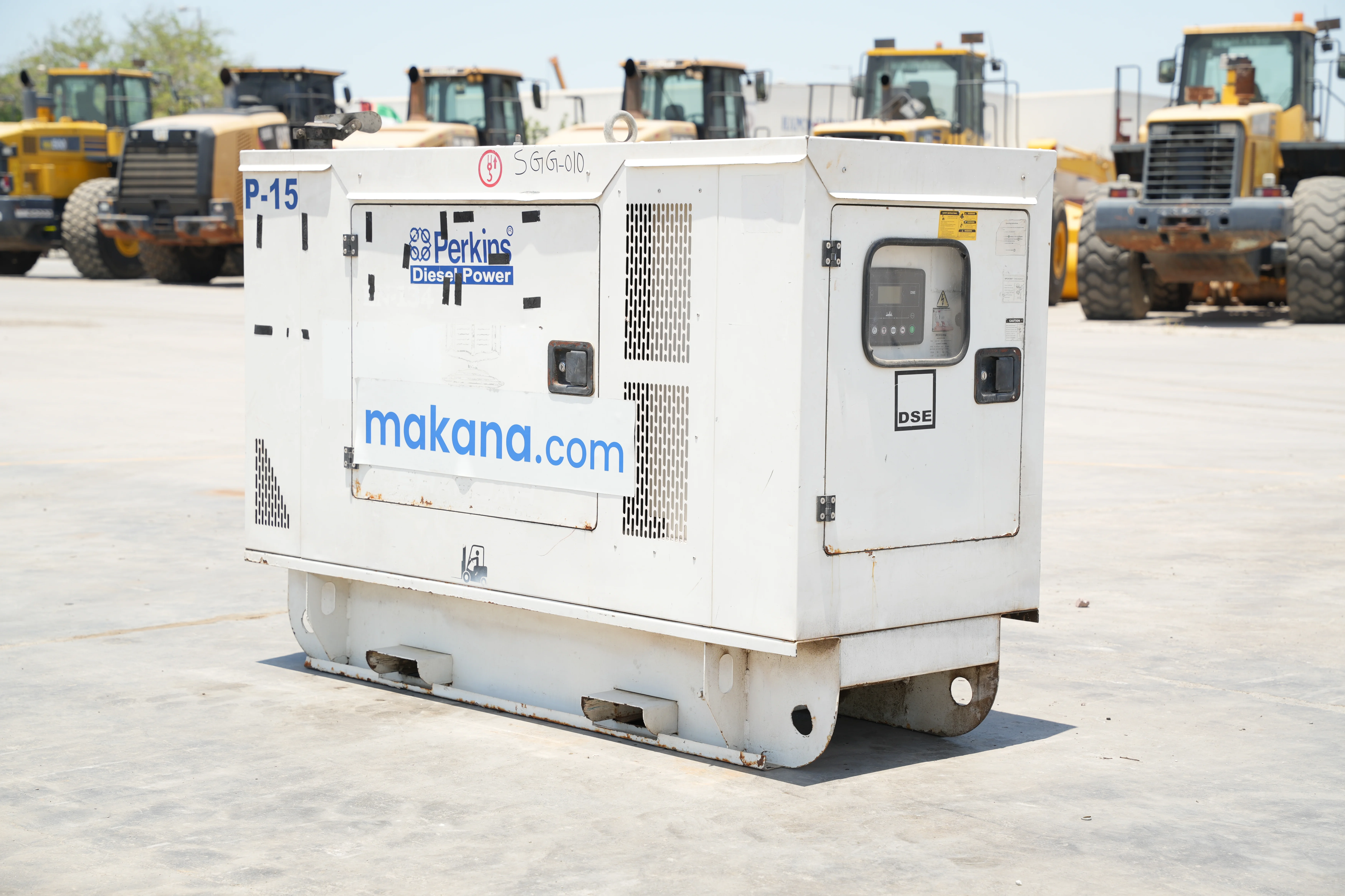 Product-Perkins 15 kVA stationary generator-exterior