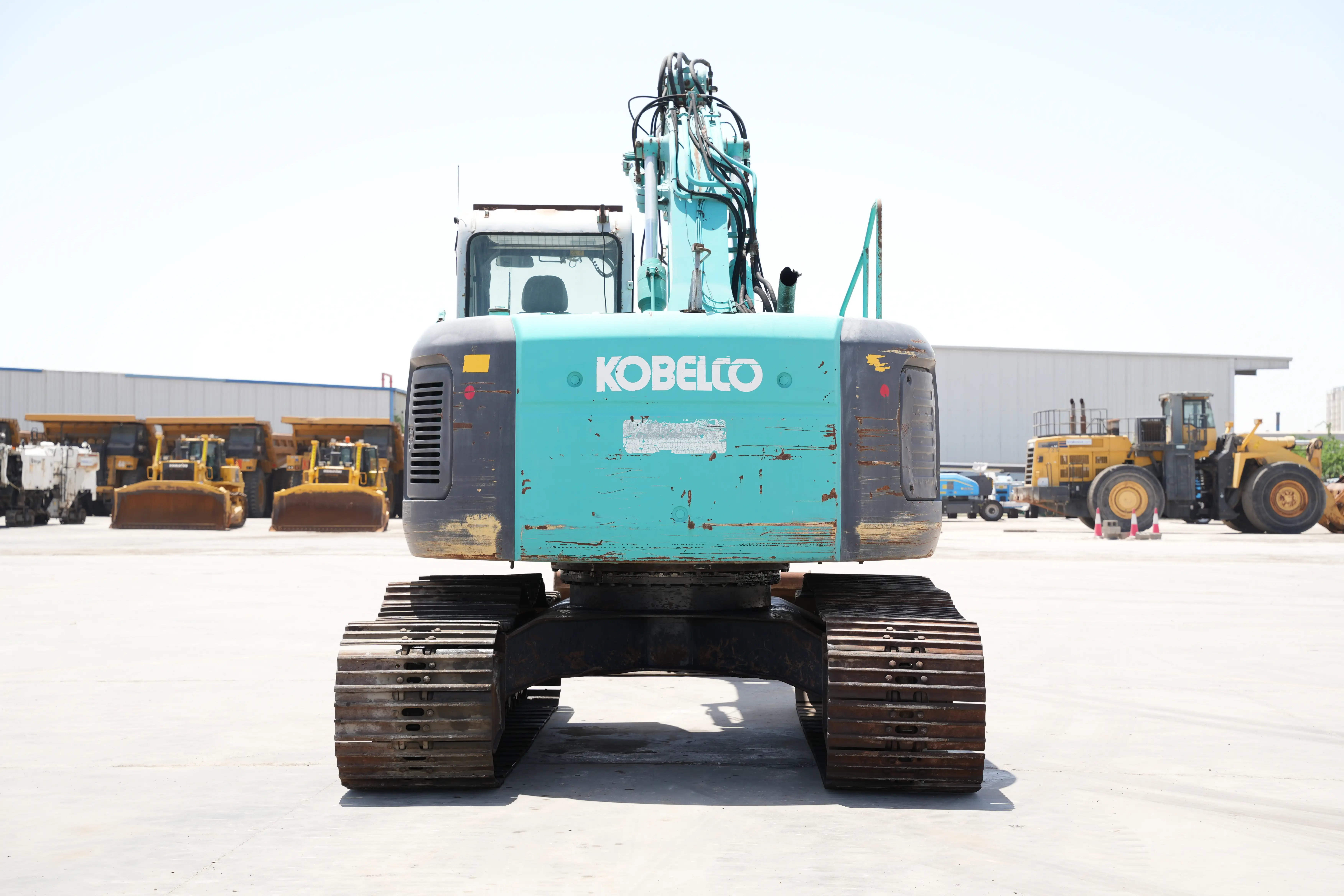 Product-Kobelco SK200SR medium excavator-exterior