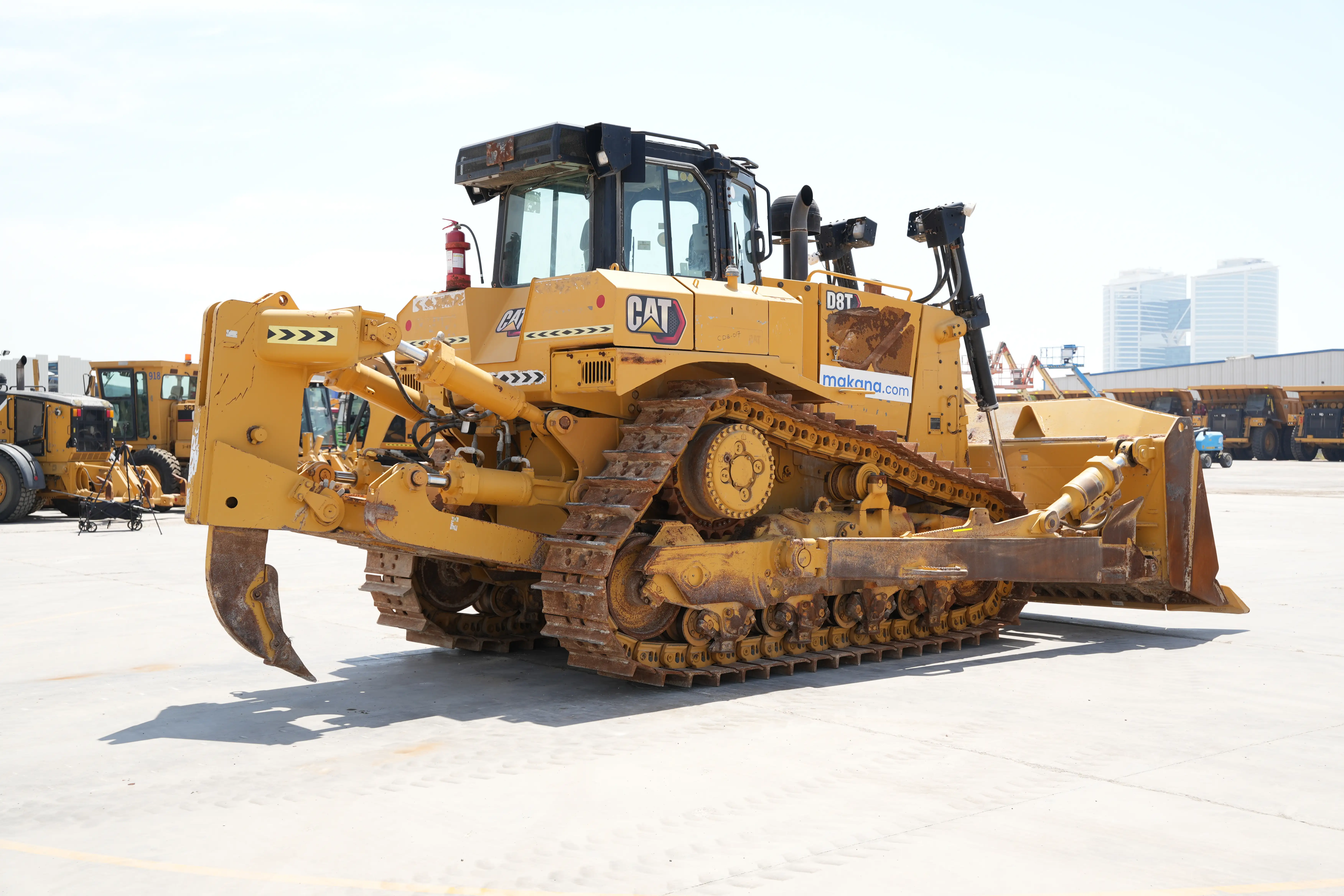 Product-Cat D8T crawler dozer-exterior