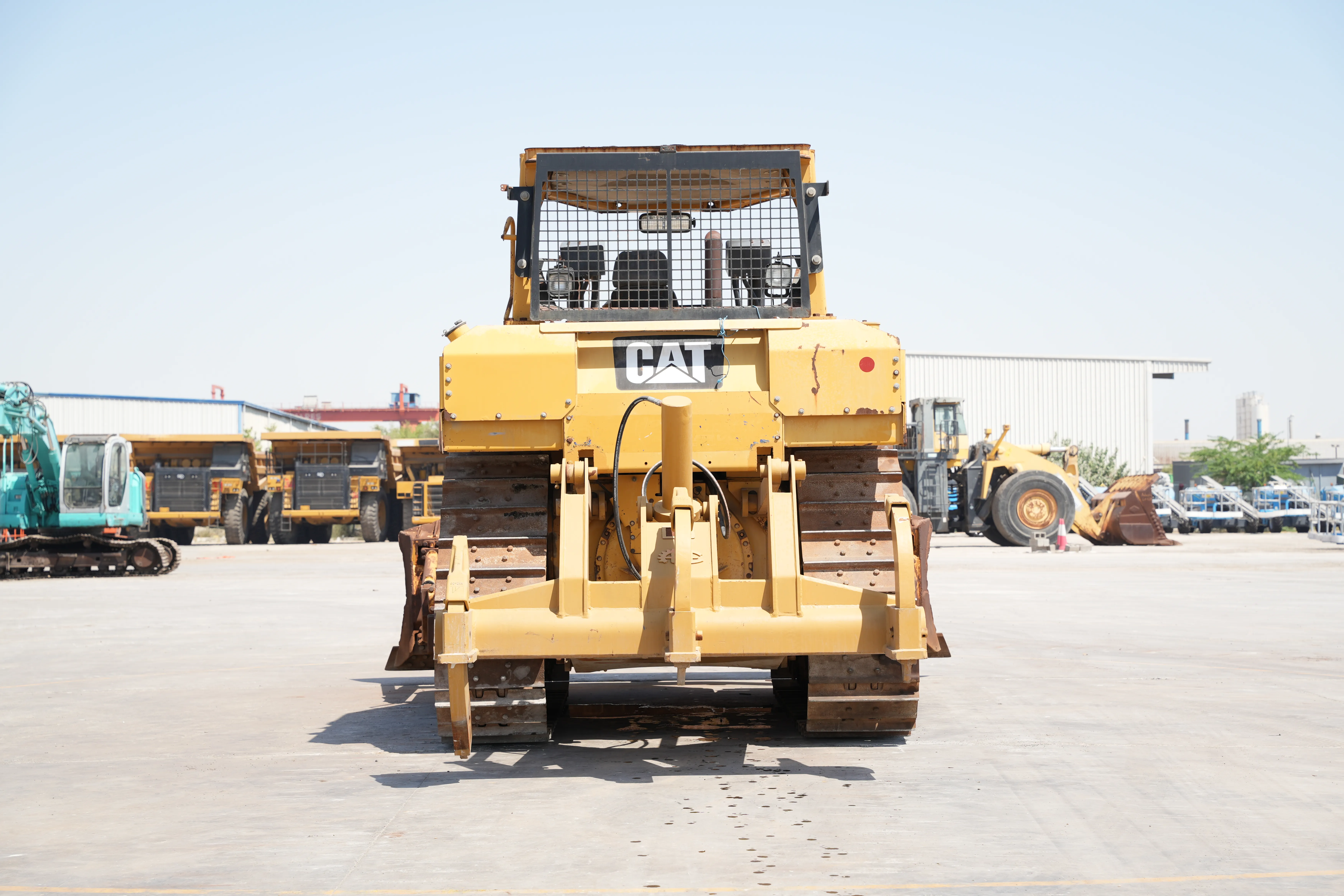 Product-Cat D6R XL crawler dozer-exterior