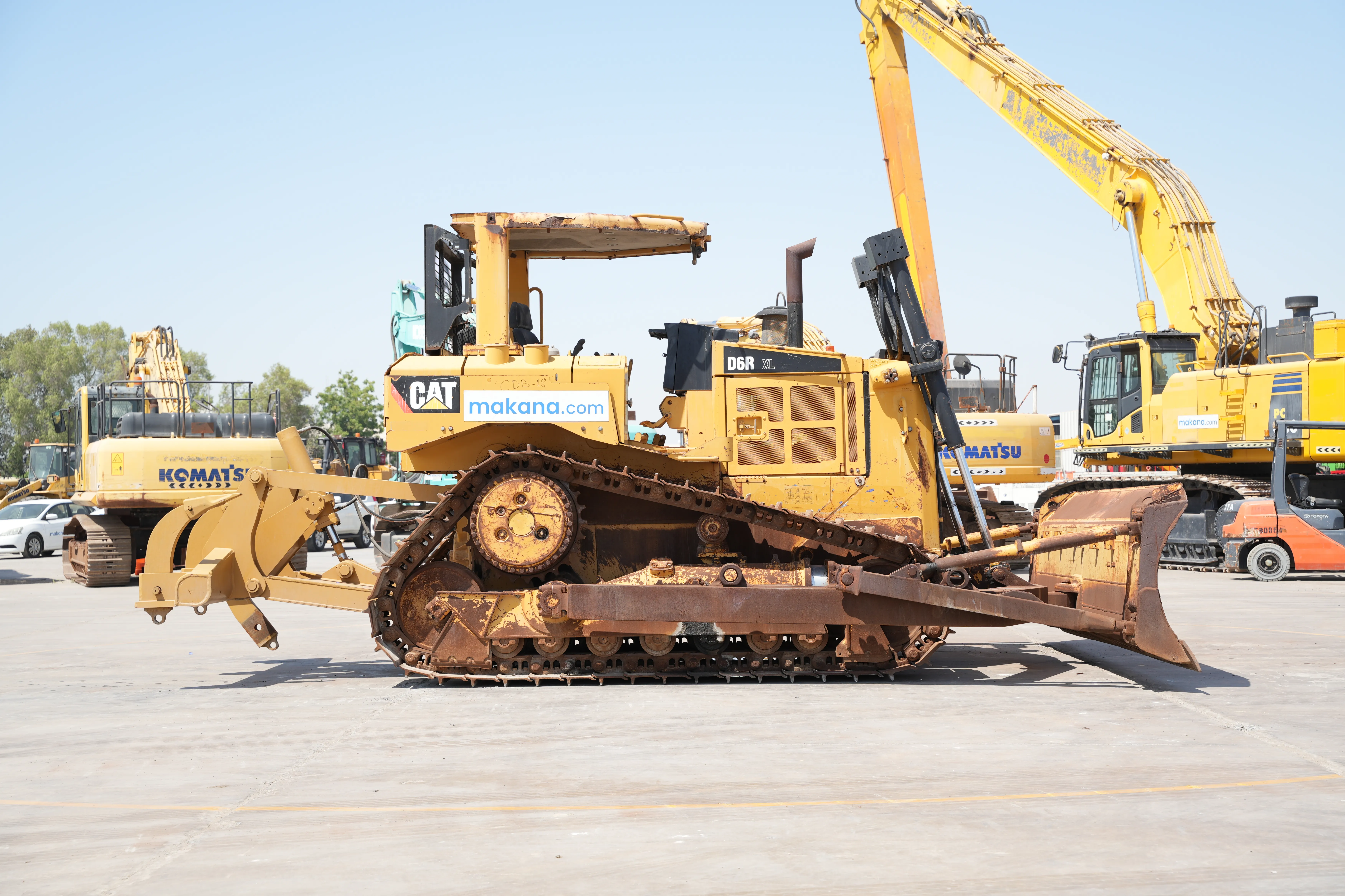 Product-Cat D6R XL crawler dozer-exterior