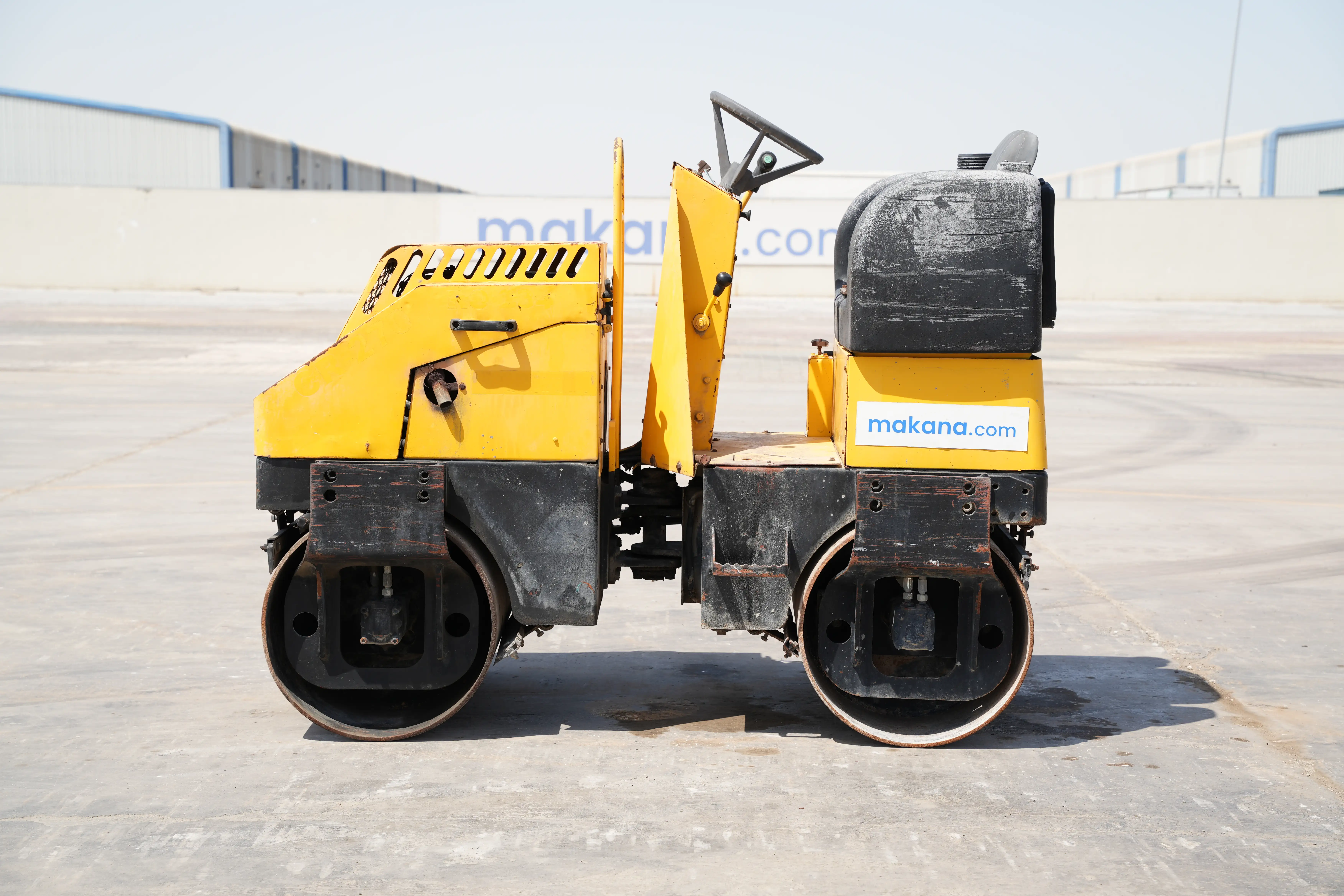 Product-Sakai CR270 tandem roller-exterior