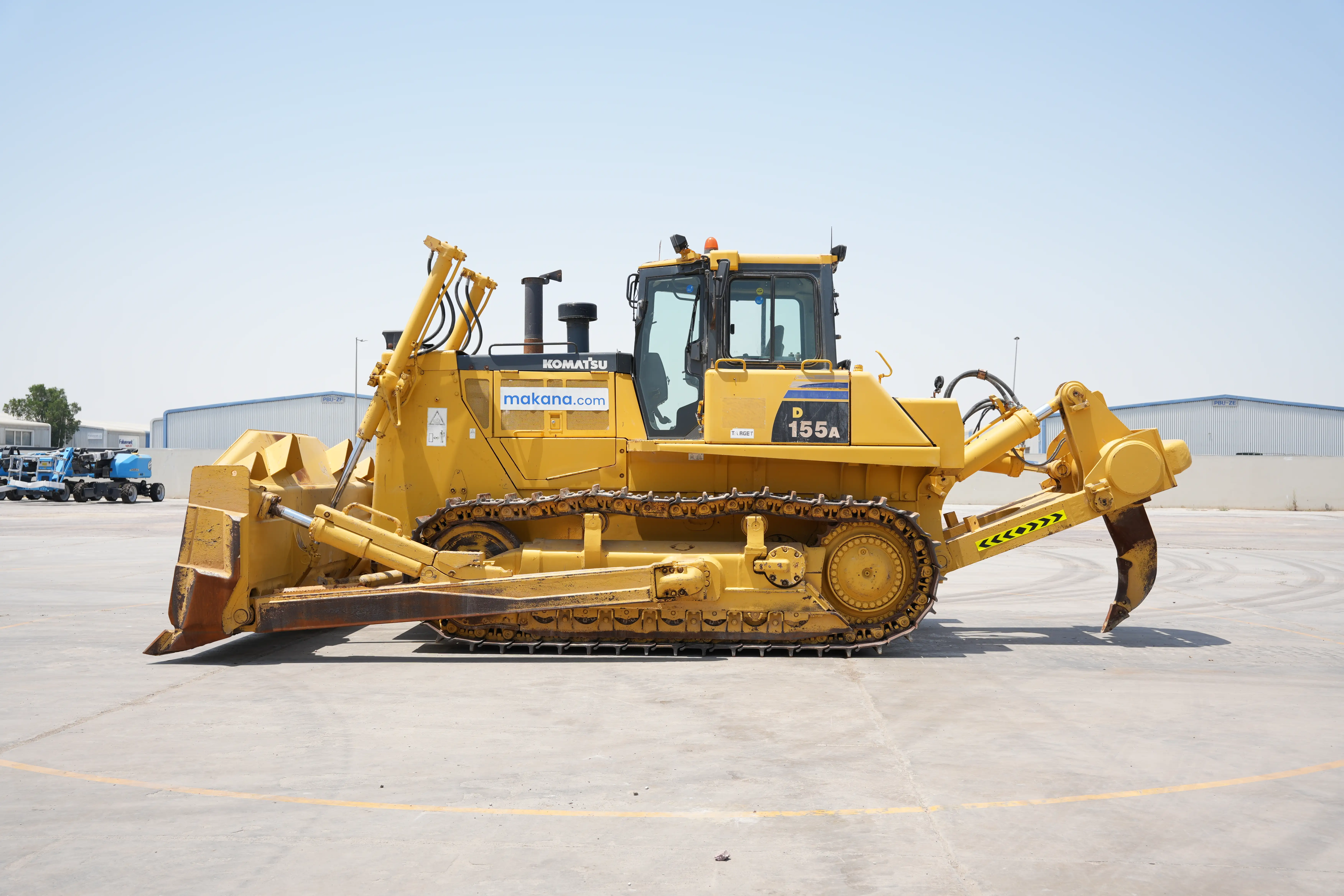 Product-Komatsu D155A-6 crawler dozer-exterior