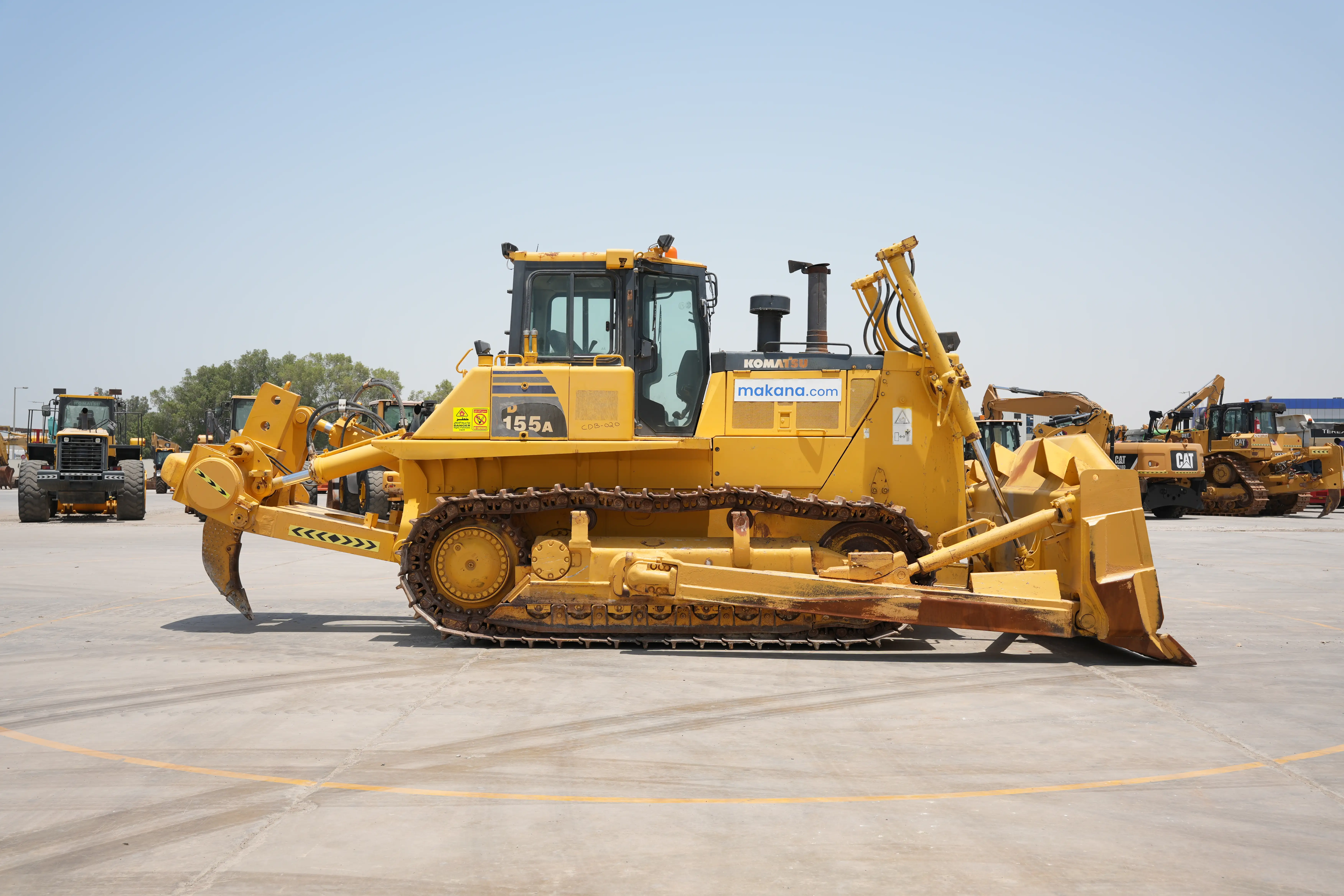 Product-Komatsu D155A-6R crawler dozer-exterior