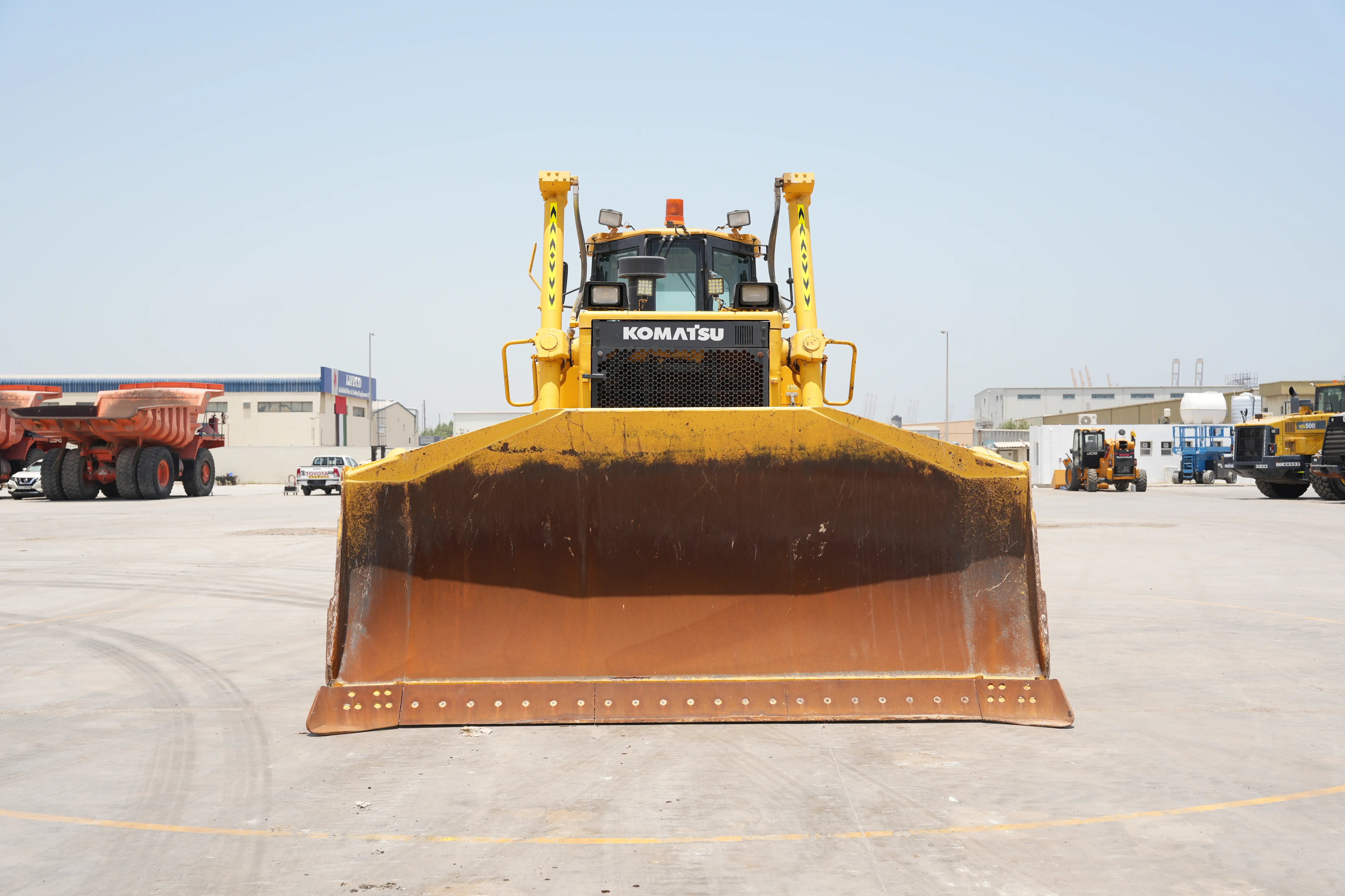 Product-Komatsu D155A-6 crawler dozer-exterior
