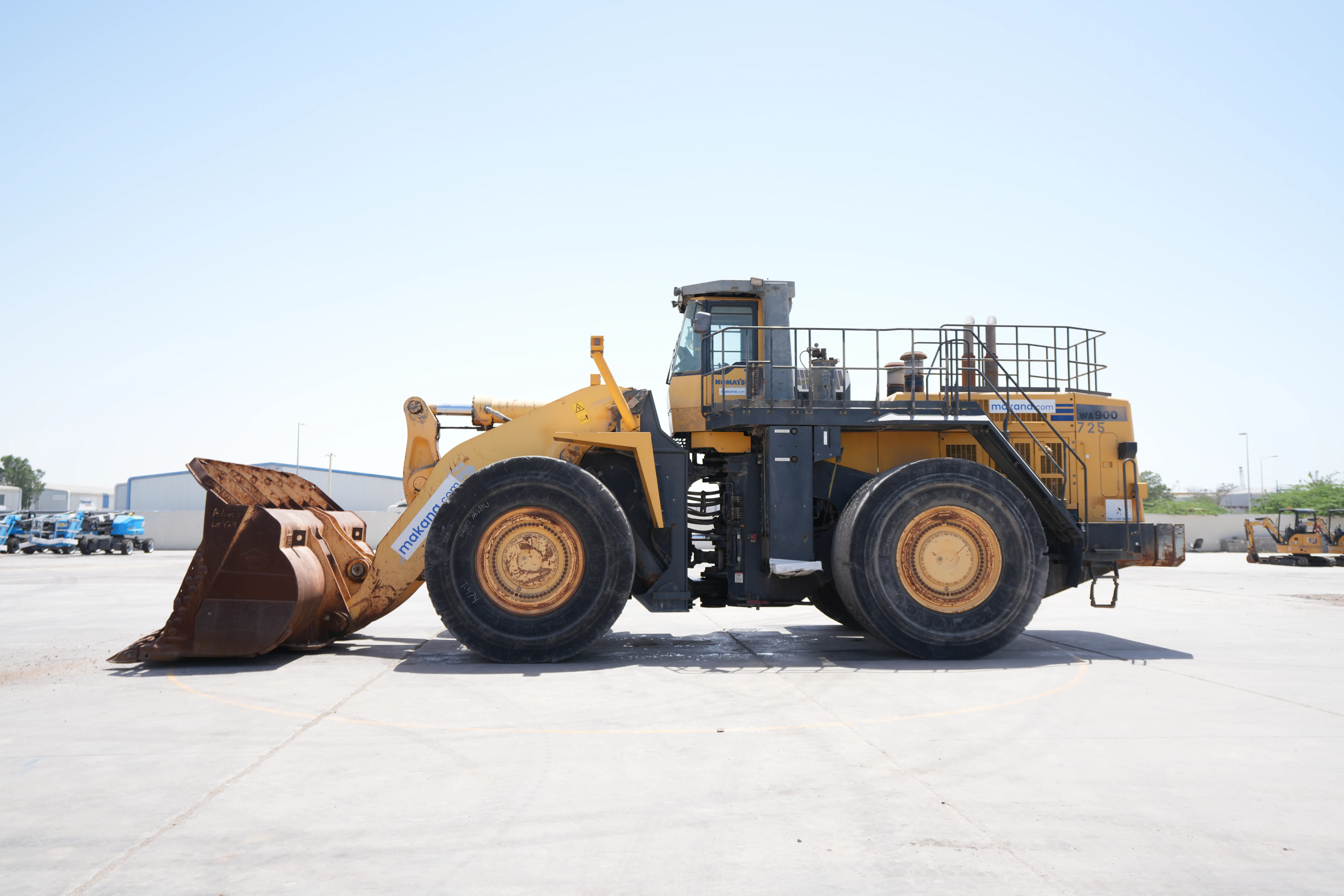 Product-Komatsu WA900-3E0 wheel loader-exterior