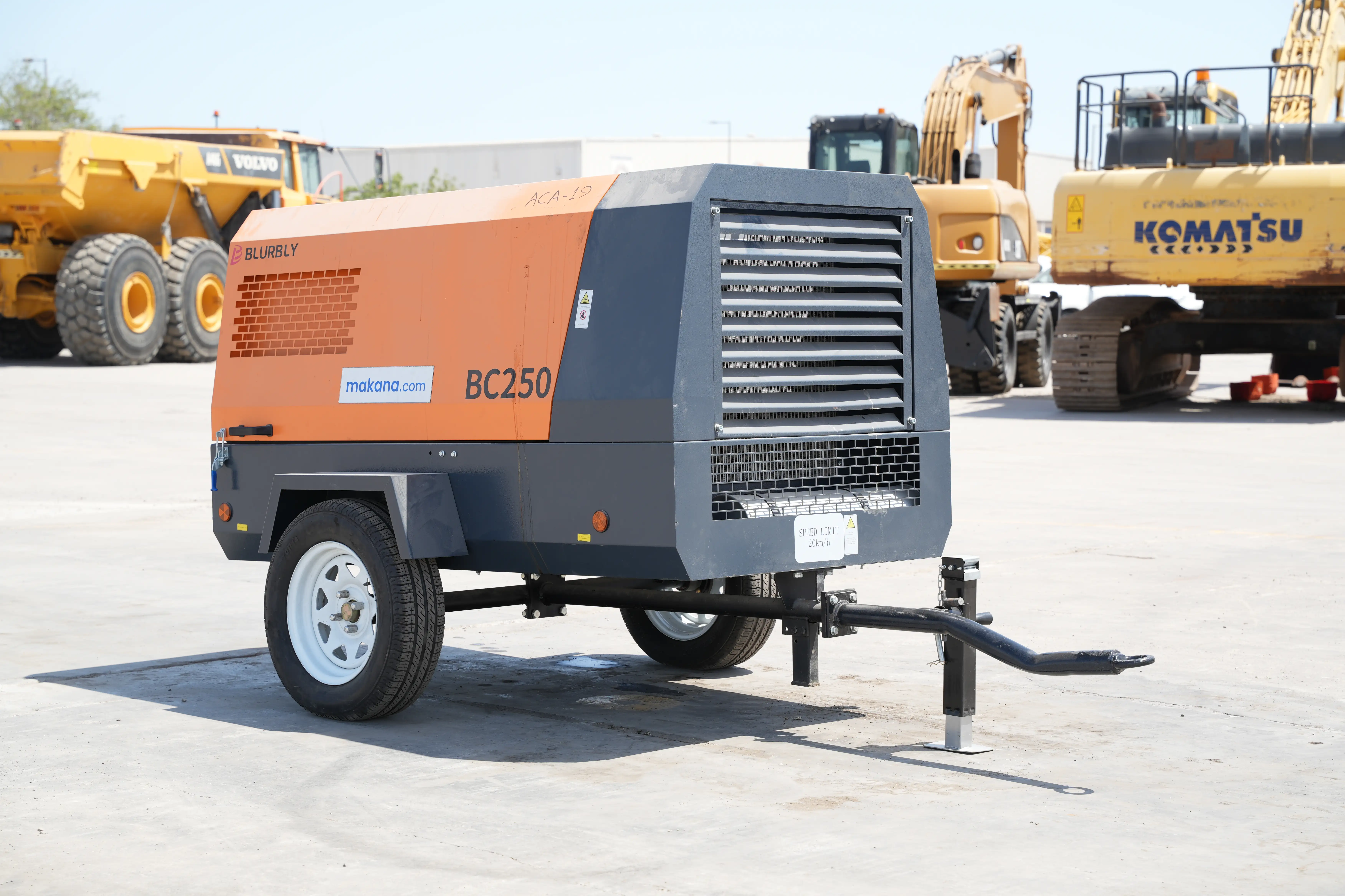 Product-Blurbly BCS250-8 air compressor-exterior