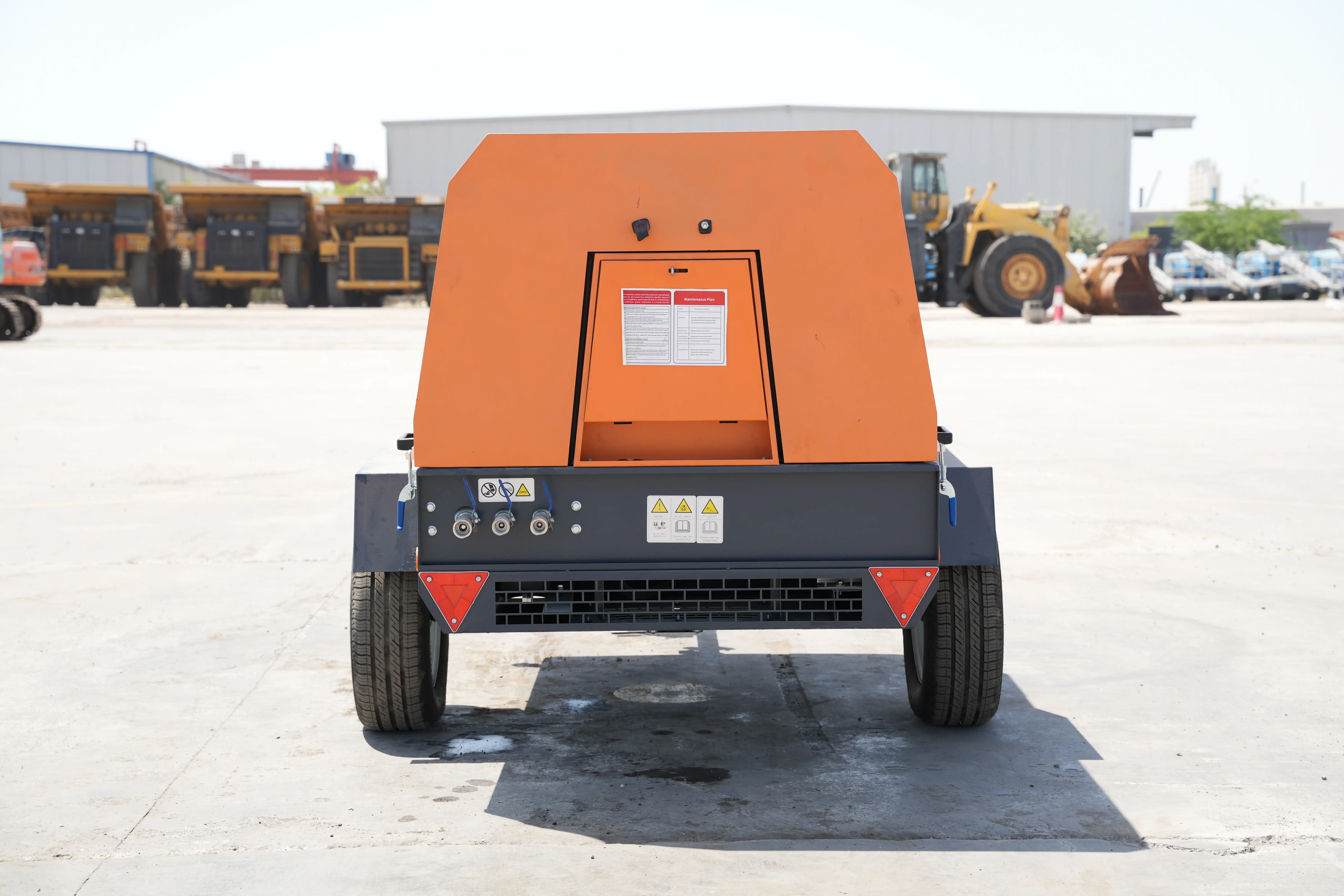Product-Blurbly BCS250-8 air compressor-exterior
