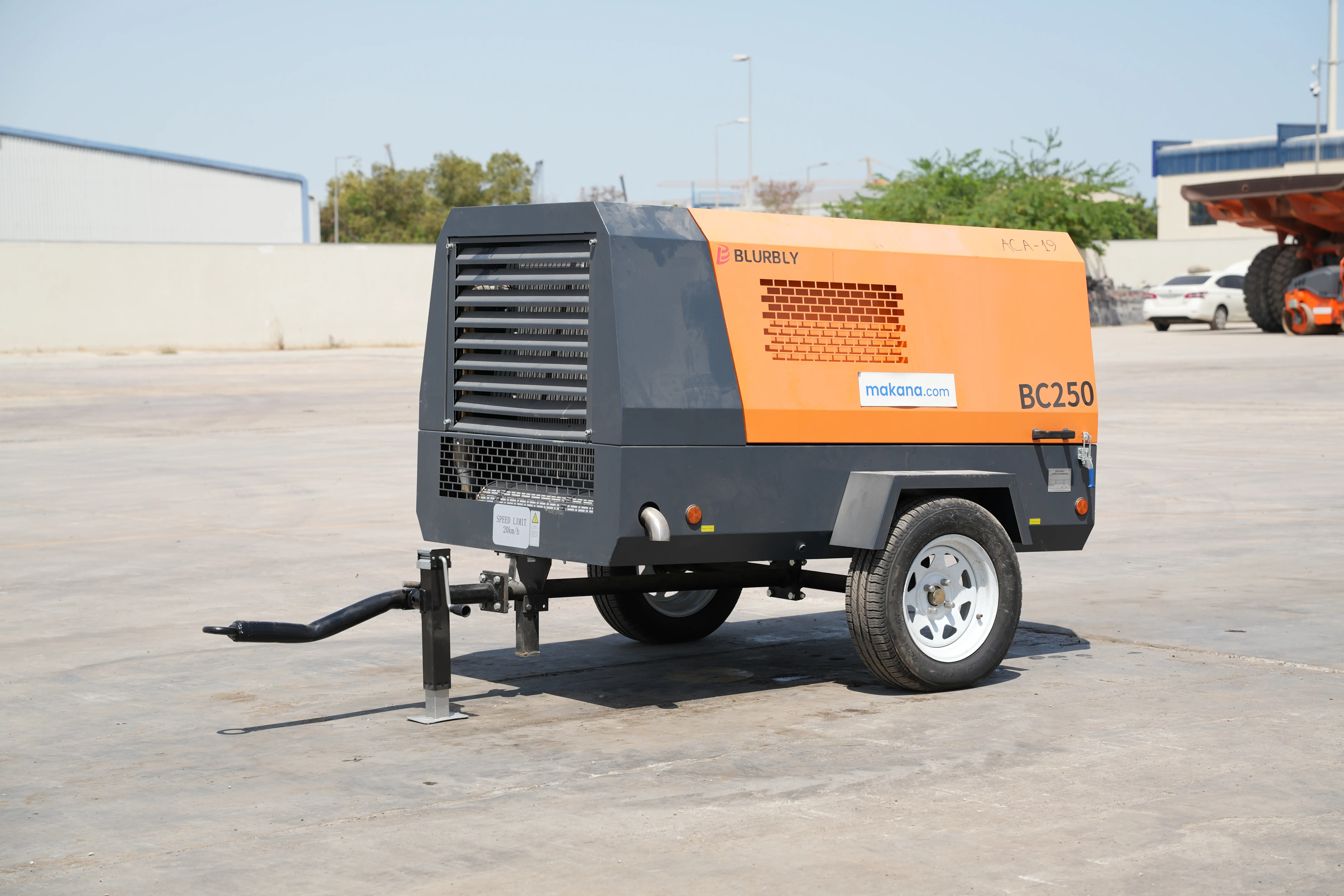 Product-Blurbly BCS250-8 air compressor-exterior