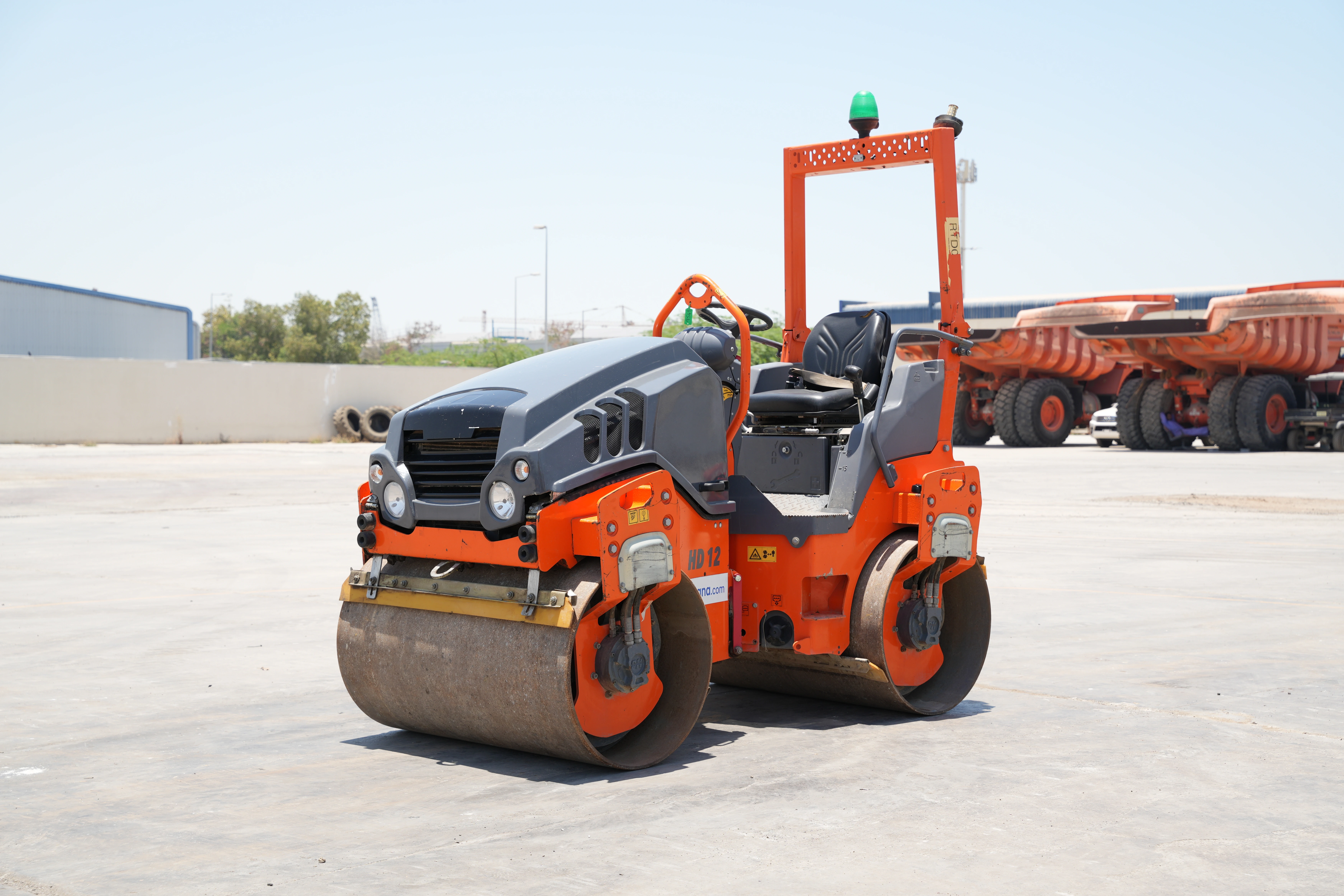 Product-Hamm HD 12 VV tandem roller-exterior