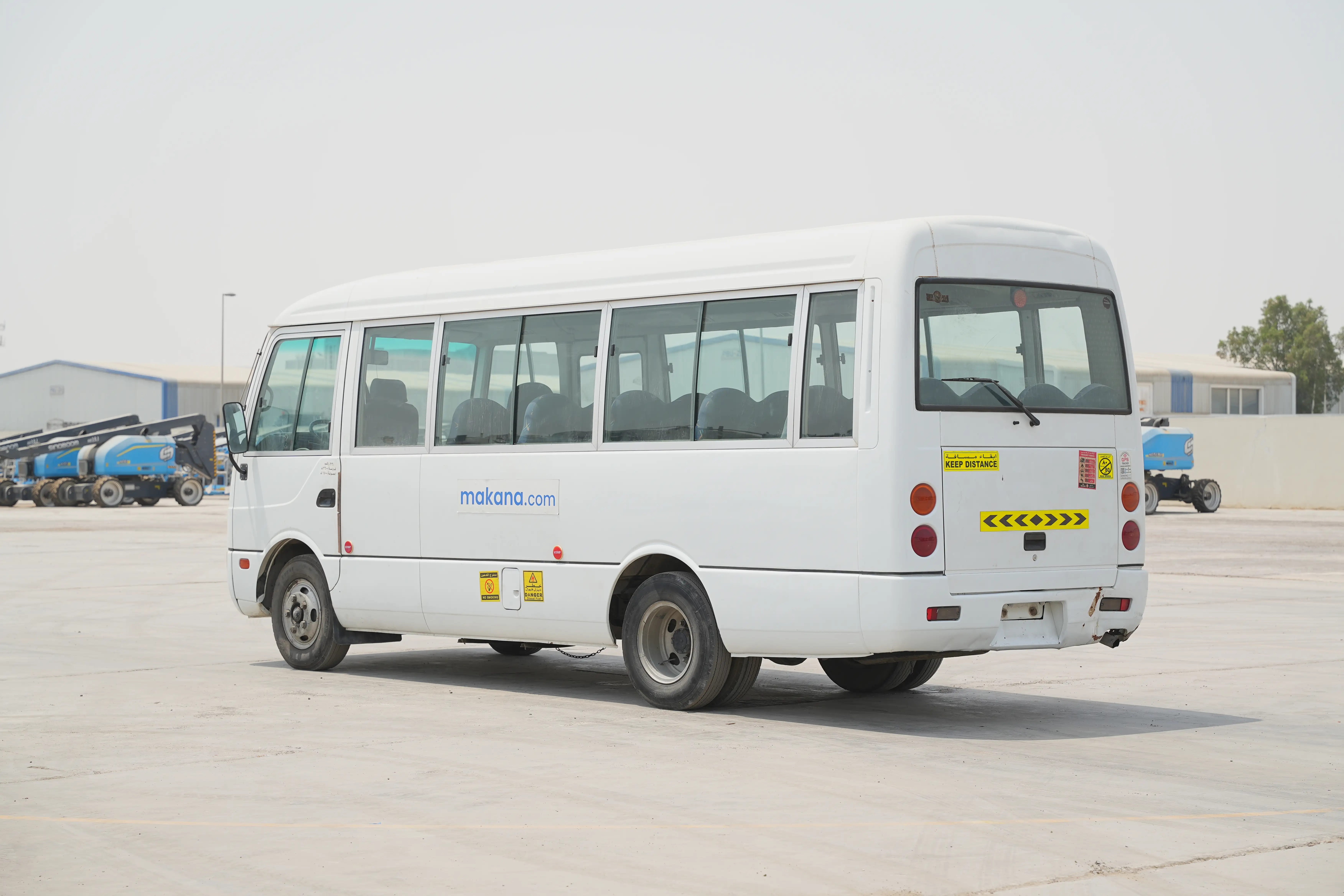 Product-Mitsubishi-Fuso-Rosa-26-seater-bus-exterior