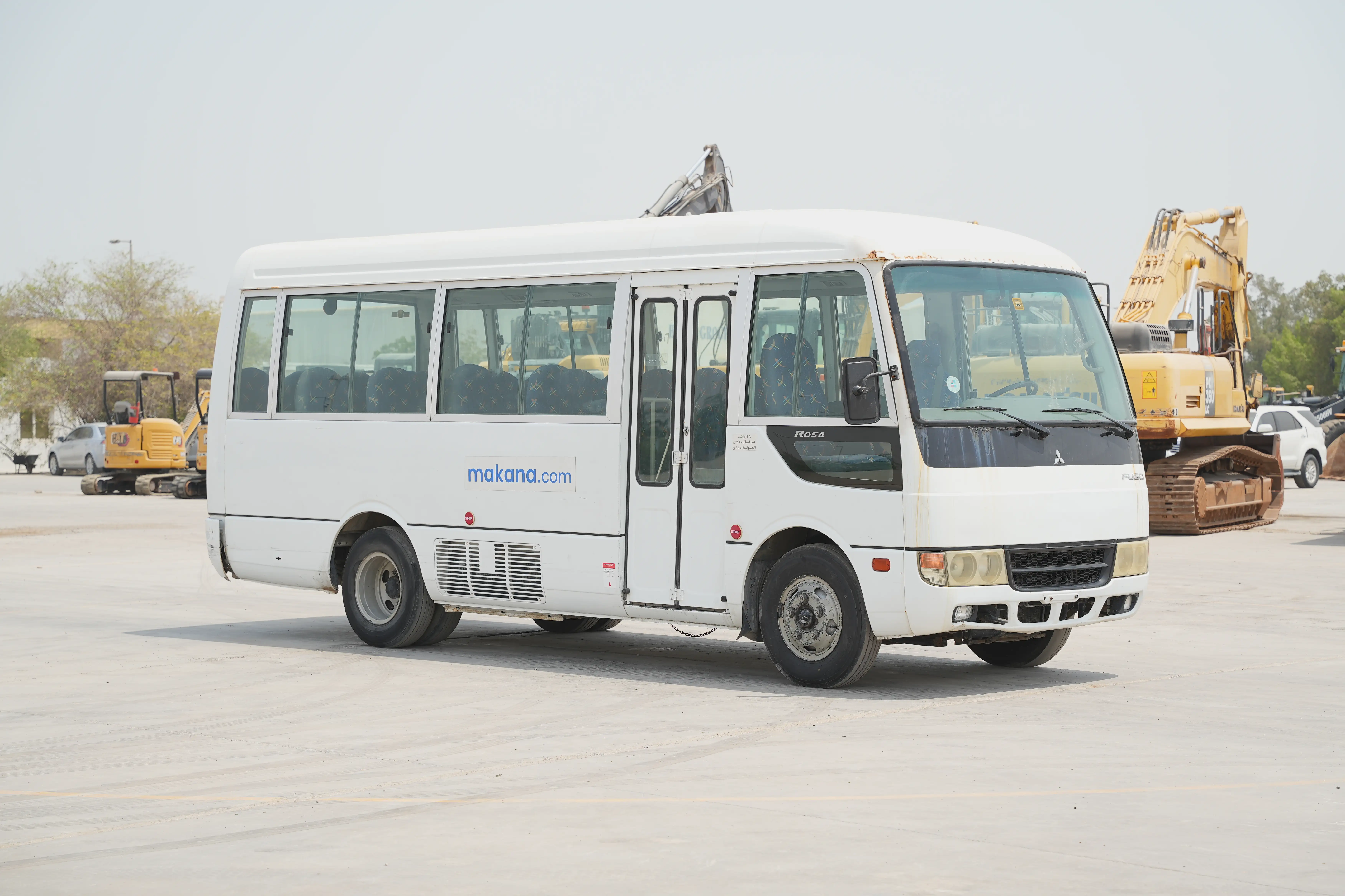 Product-Mitsubishi-Fuso-Rosa-26-seater-bus-exterior
