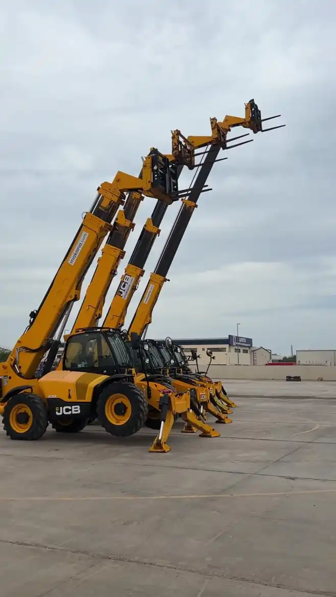 JCB boom loaders. Reach Heights.