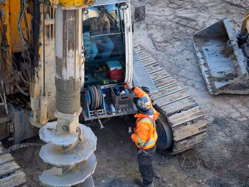 How to verify operating hours in used machinery?