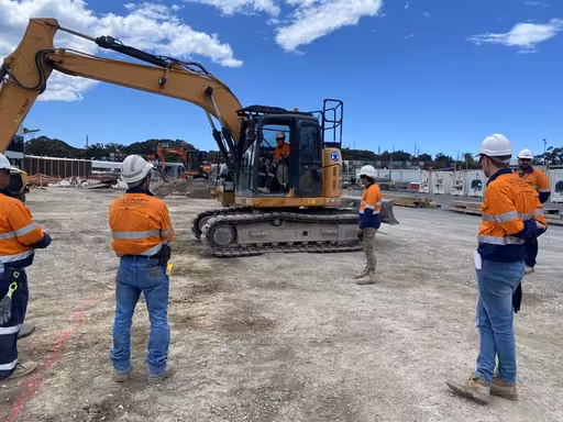 تعرف على النقاط العمياء في الآليات الثقيلة لتجنب المخاطر