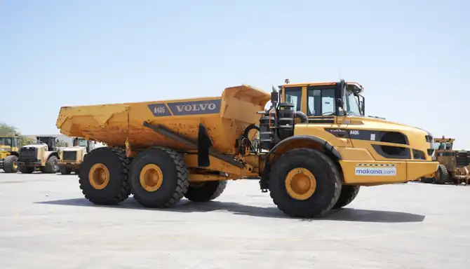 40-ton articulated dump trucks for UAE haul roads: Volvo A40G vs Terex TA400