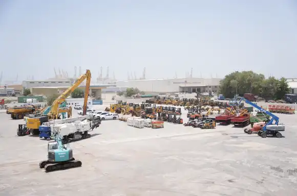 20 Types of heavy construction machinery and their uses