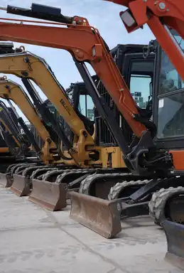 شفرة الجرافة على الحفارة: 5 استخدامات يجب على كل مُشغّل معرفتها