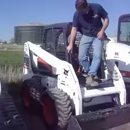 Generation-Bobcat S150 Skid steer loaders-video