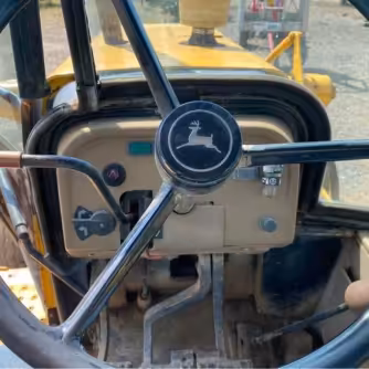 Generation-John deere 415 Backhoe loaders-interior