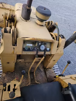 Generation-John deere 455 Crawler loaders-interior