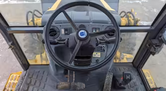 Generation-New holland 675 Backhoe loaders-interior