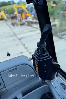 Generation-Terex 880 Backhoe loaders-interior