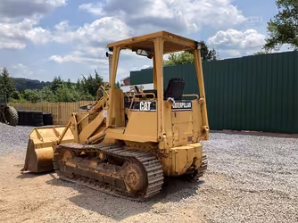 Generation-Cat 933 Crawler loaders-exterior