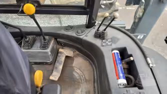 Generation-Terex 970 Backhoe loaders-interior