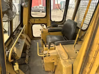 Generation-Cat 977 Crawler loaders-interior