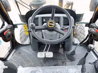 Generation-JCB 250T Compact track loaders-interior
