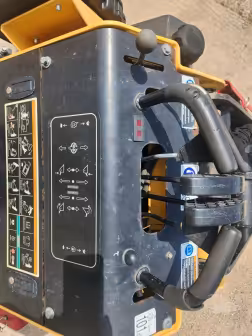 Generation-Boxer 322D Compact track loaders-interior