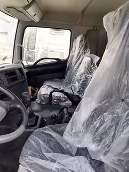 Generation-Hino  700 Trailer trucks-interior