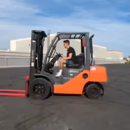 Generation-Toyota  8FDU Forklifts-video