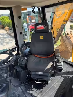Generation-JCB 5CX Backhoe loaders-interior